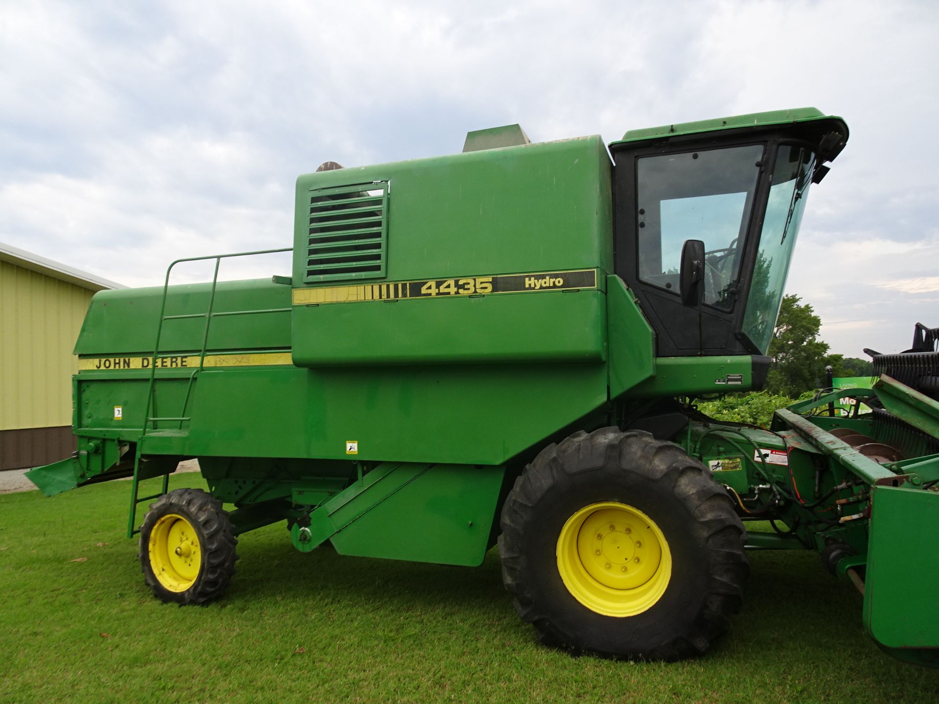 BULK LOT: Lots 39-43 John Deere Hydro Combine w/Grain & Corn Head & 2 Trailers See Auctioneers Note