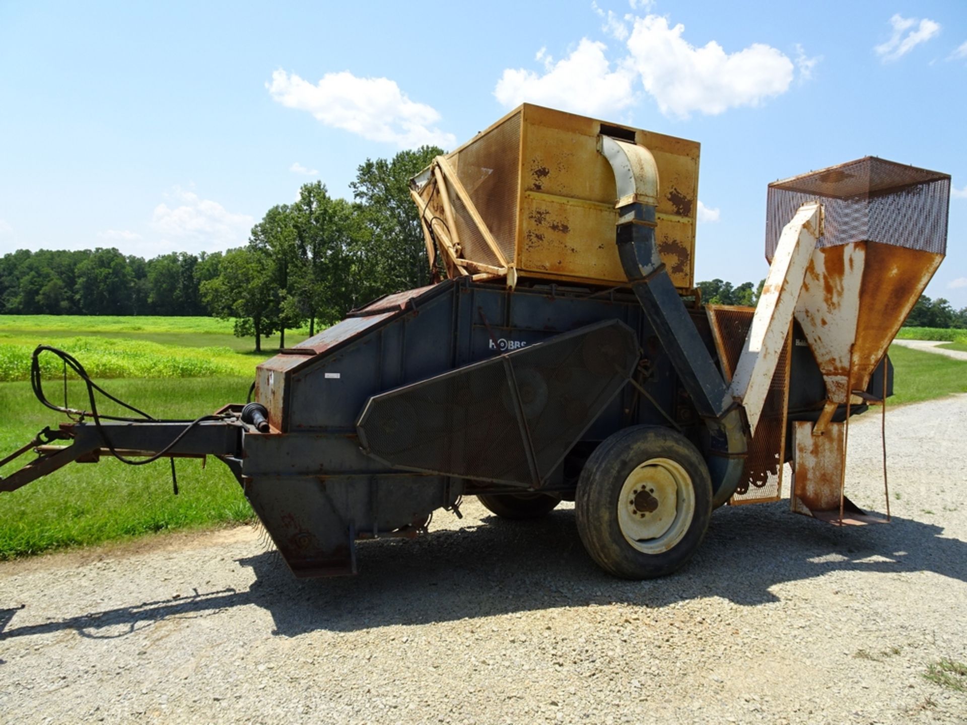 Hobbs Engineering Co. Model 522 Pull Type 2-Row Peanut Combine With PTO Shaft