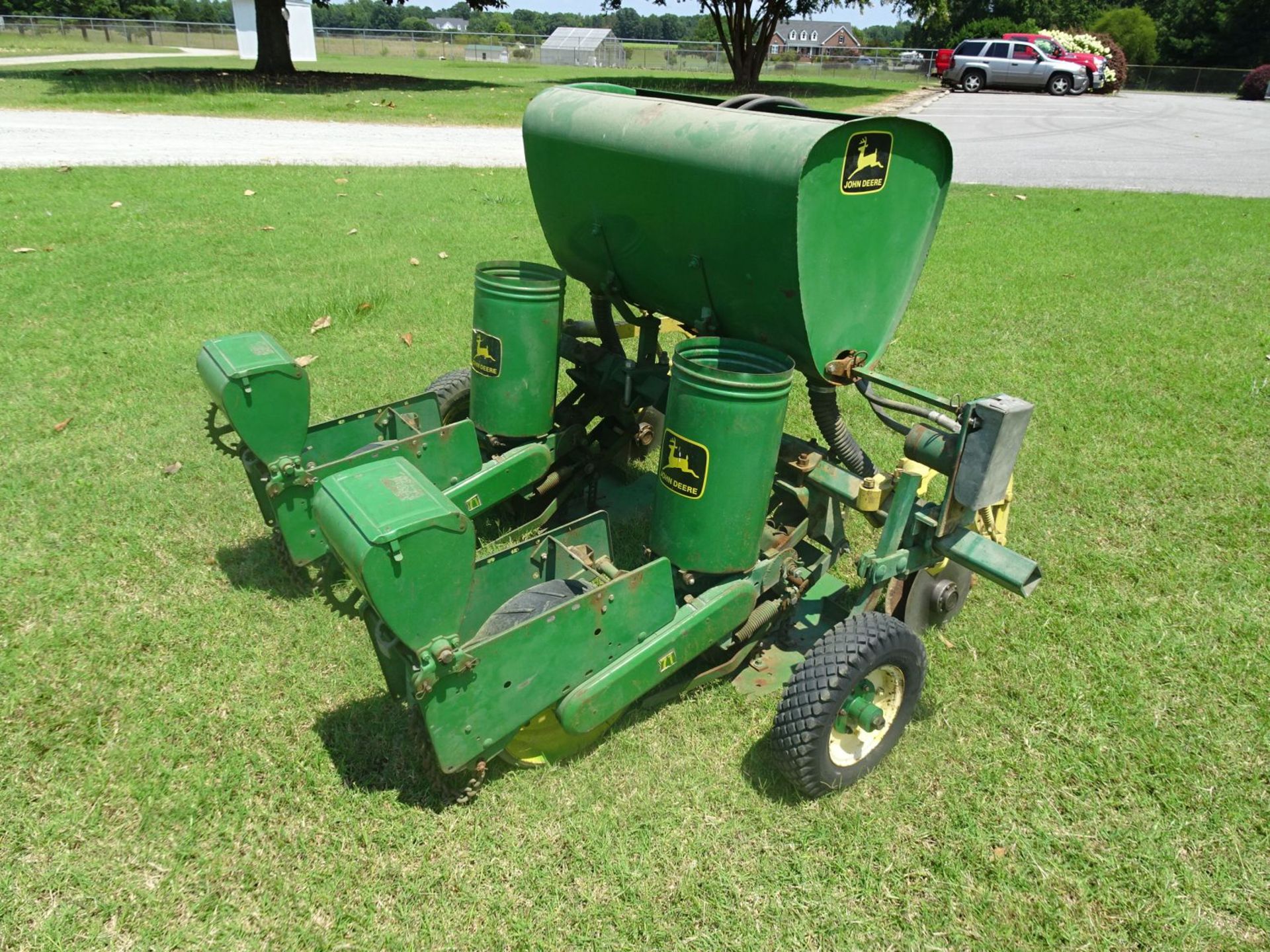 John Deere 2-Row Planter With 86" Cat 1 and 2 Mounting Bar, 42" Hydraulic Fertilizer Mixing/