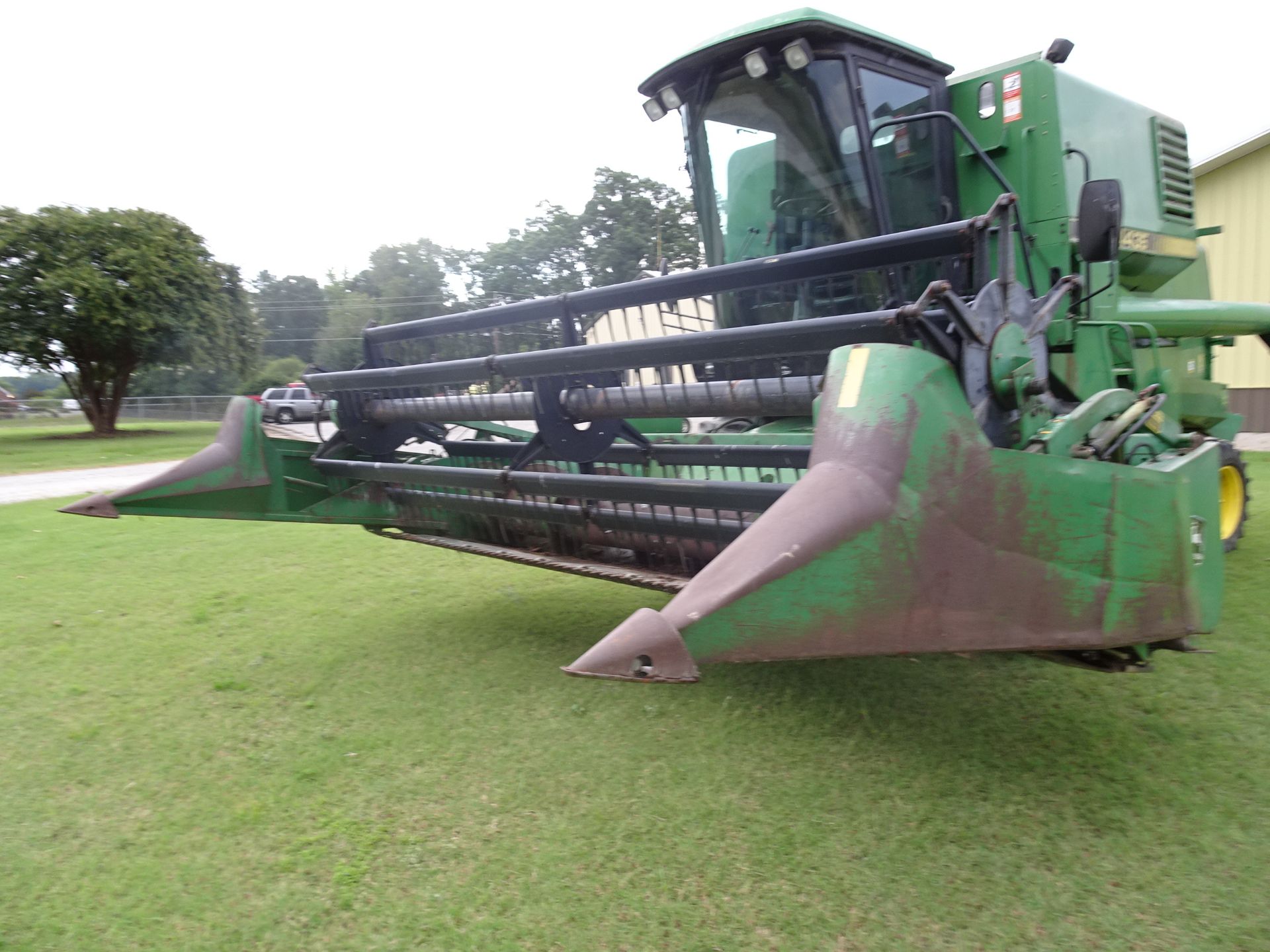 BULK LOT: Lots 39-43 John Deere Hydro Combine w/Grain & Corn Head & 2 Trailers See Auctioneers Note - Image 10 of 37