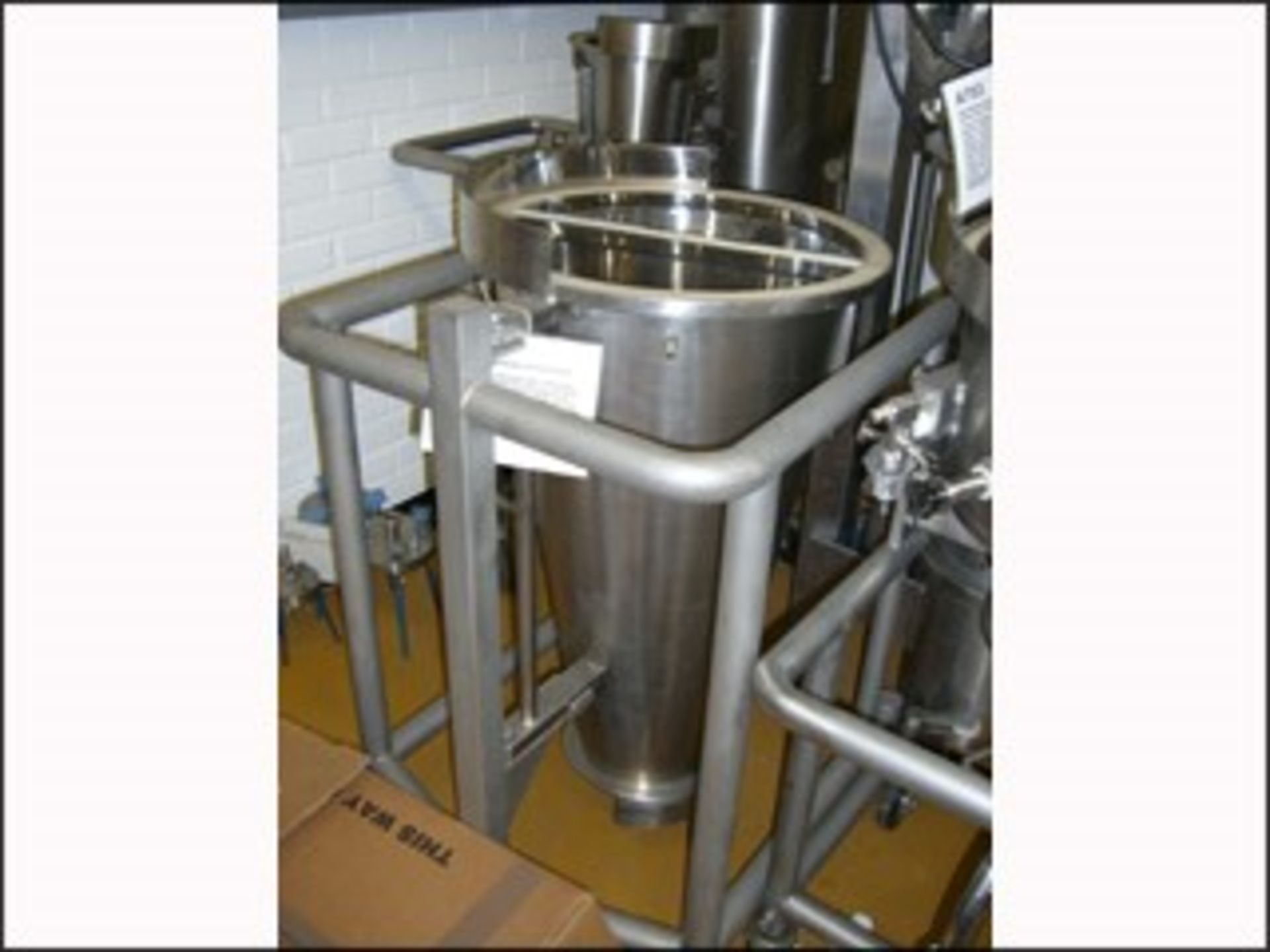 Glatt GPCG 5 Fluid Bed Dryer Granulator, all stainless steel construction including side rails, - Image 9 of 23