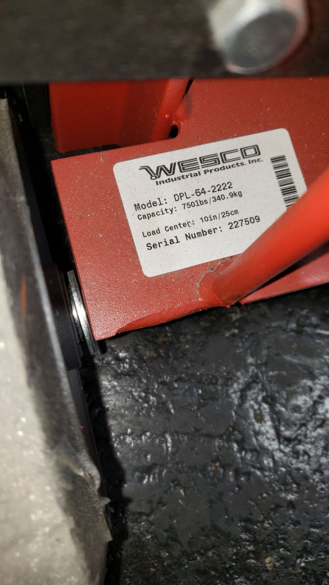 Wesco Lifter, 750 lb capacity - Image 4 of 4