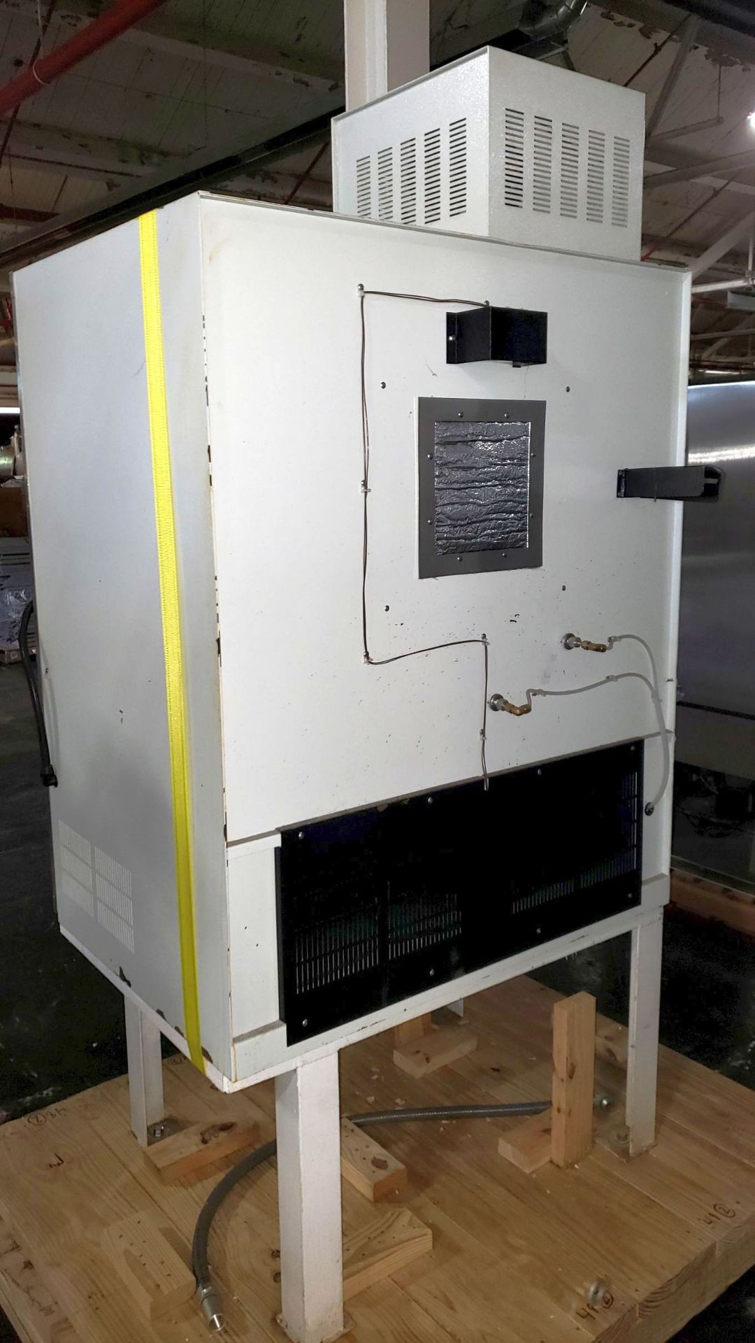 TPS Blue M (SPX) electric oven, 25 CFM to allow processing a max 2.82 oz of solvent per load at 375 - Image 5 of 10