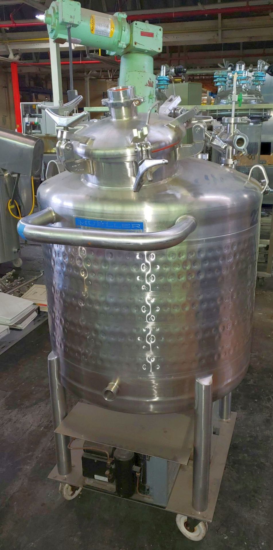 90 Gallon Mueller Tank, stainless steel construction, approximately 32" diameter x 26" straight - Image 4 of 12