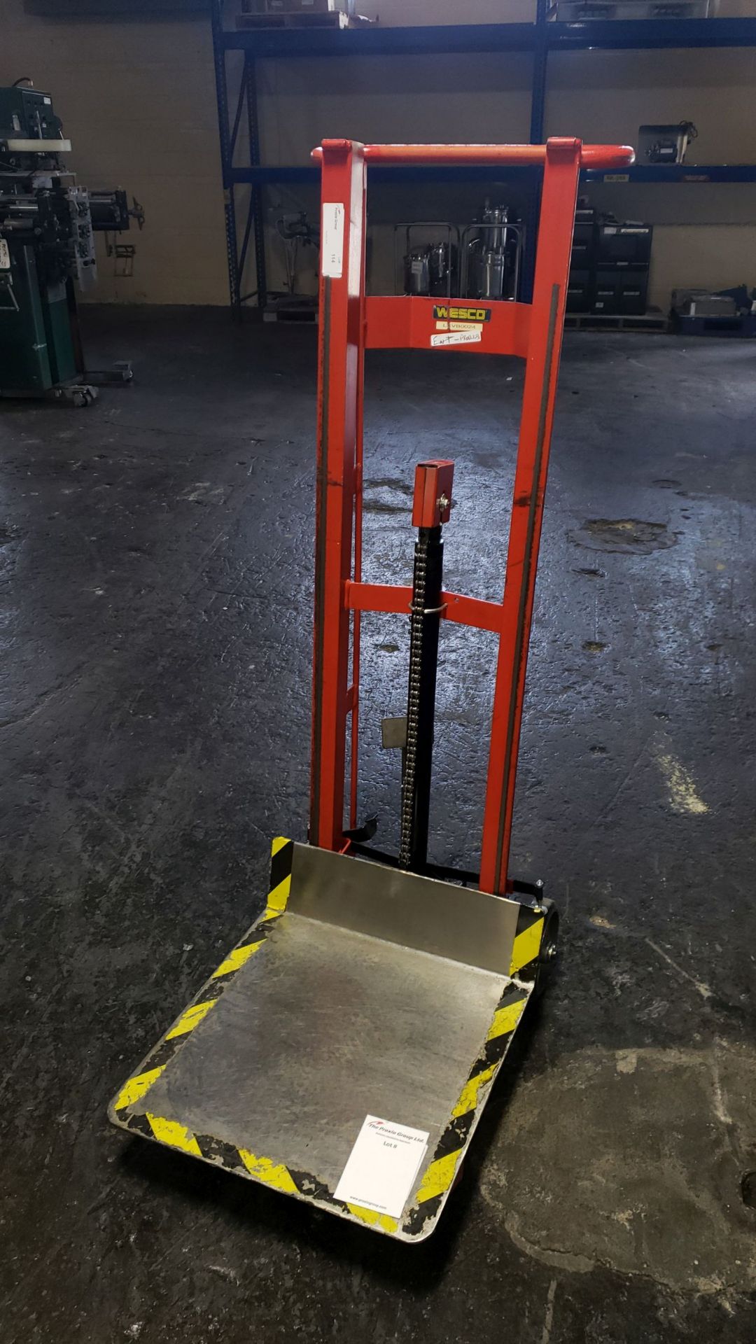 Wesco Lifter, 750 lb capacity