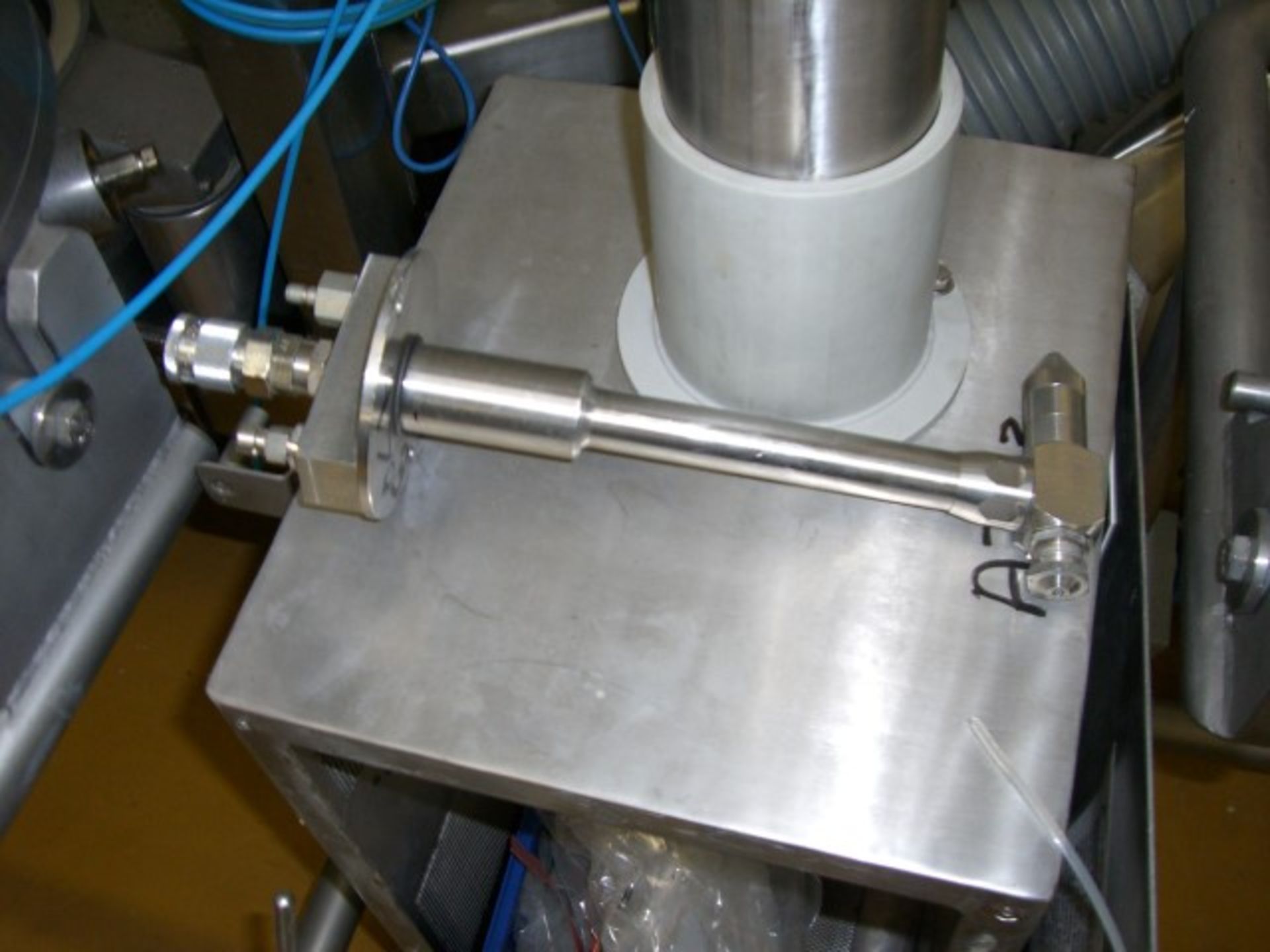 Glatt GPCG 5 Fluid Bed Dryer Granulator, all stainless steel construction including side rails, - Image 15 of 23