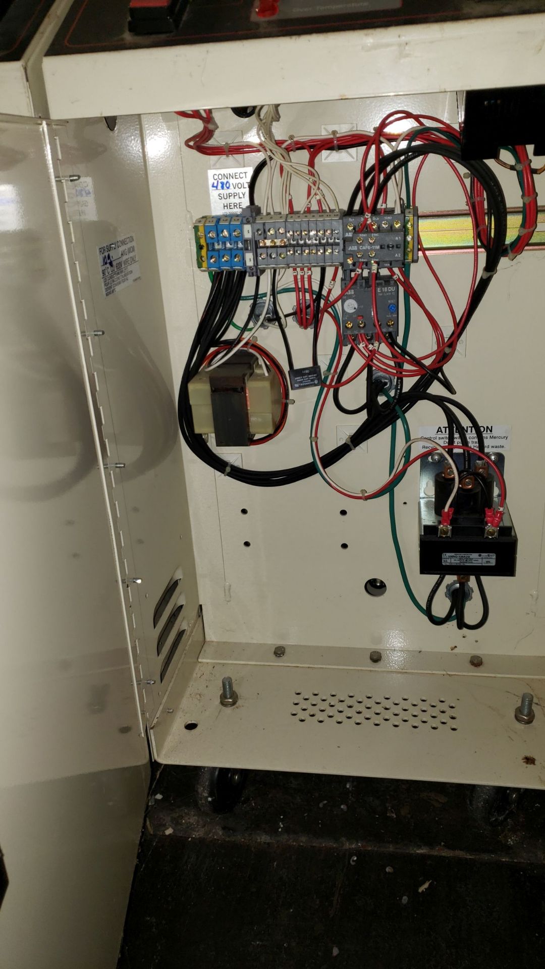 4.5 kW Microtherm thermal control unit, catalog # CMX-250-4C, closed loop, 480 volts, 3 phase with - Image 3 of 5