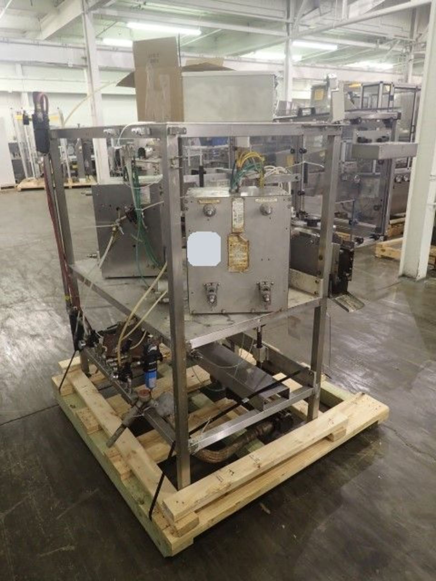 Filamatic filler with (2) model DAB-A-8-4 filling pumps, serial #'s 020800, 020801. - Image 5 of 10