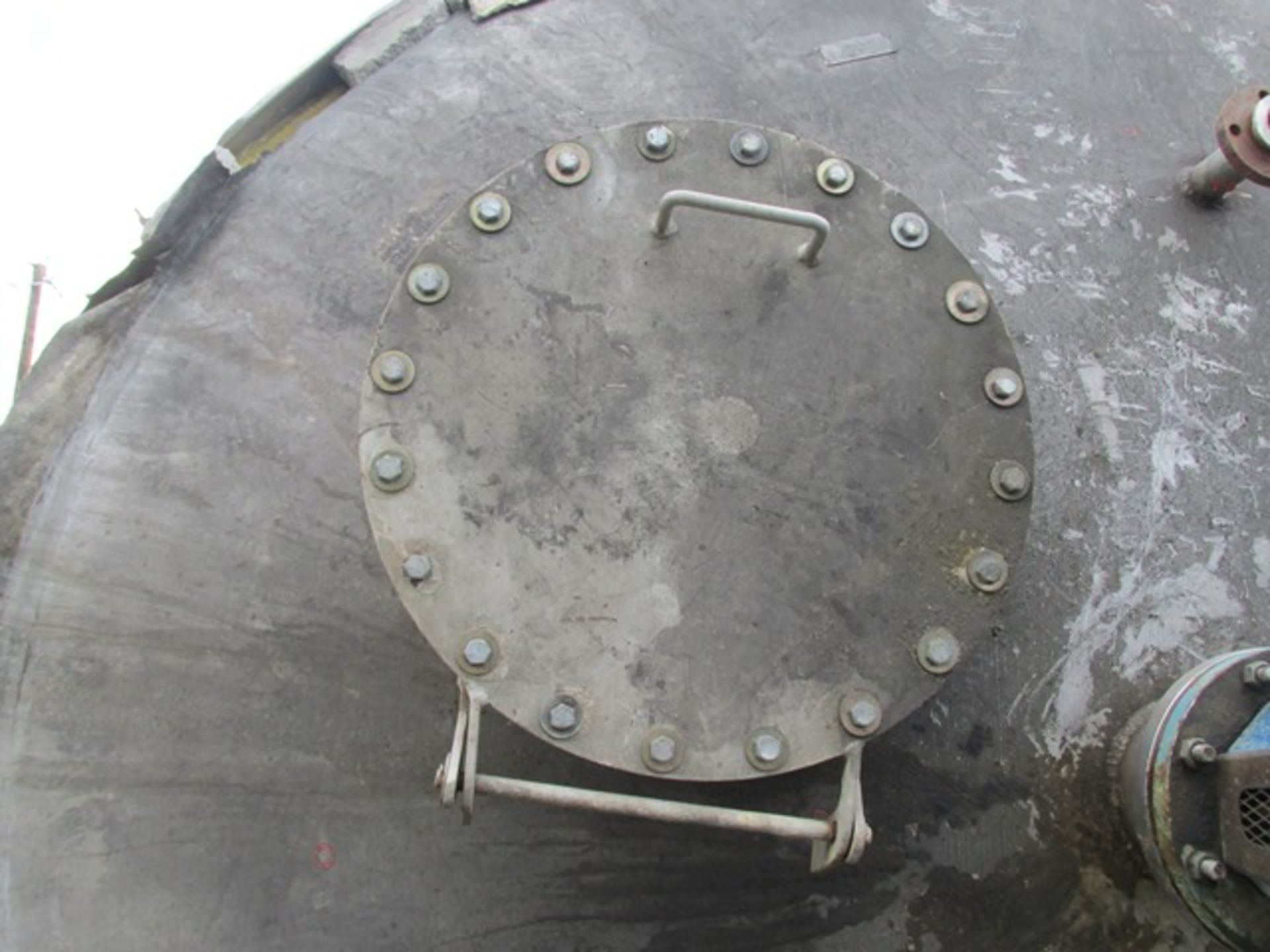 12000 GAL TANK, 304 S/S, AGITATED - Image 13 of 15