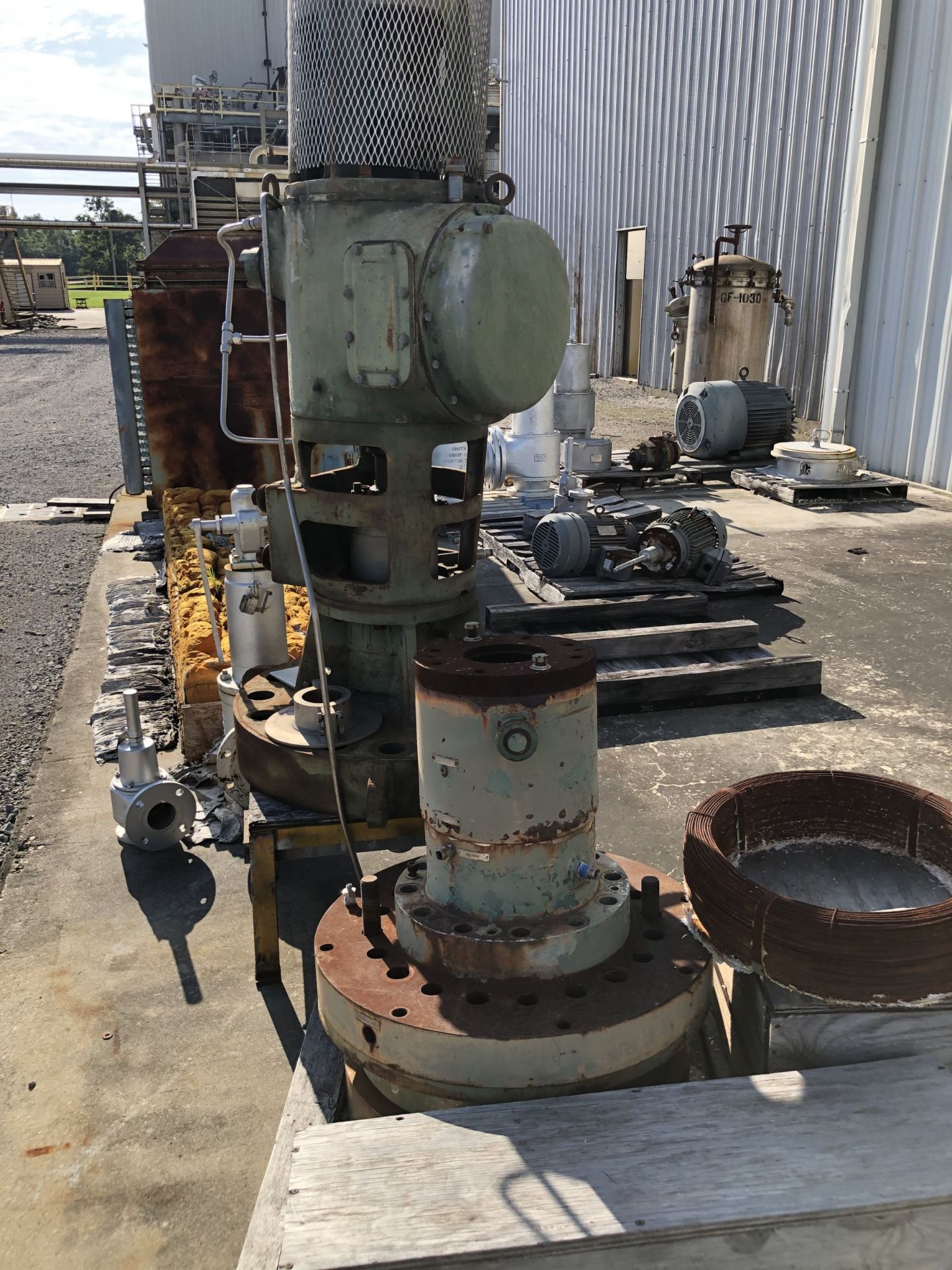 Large Lot Of Equipment Behind Maintenance Spares Storage Building Including: Motors, Ball Valves Etc - Image 19 of 22