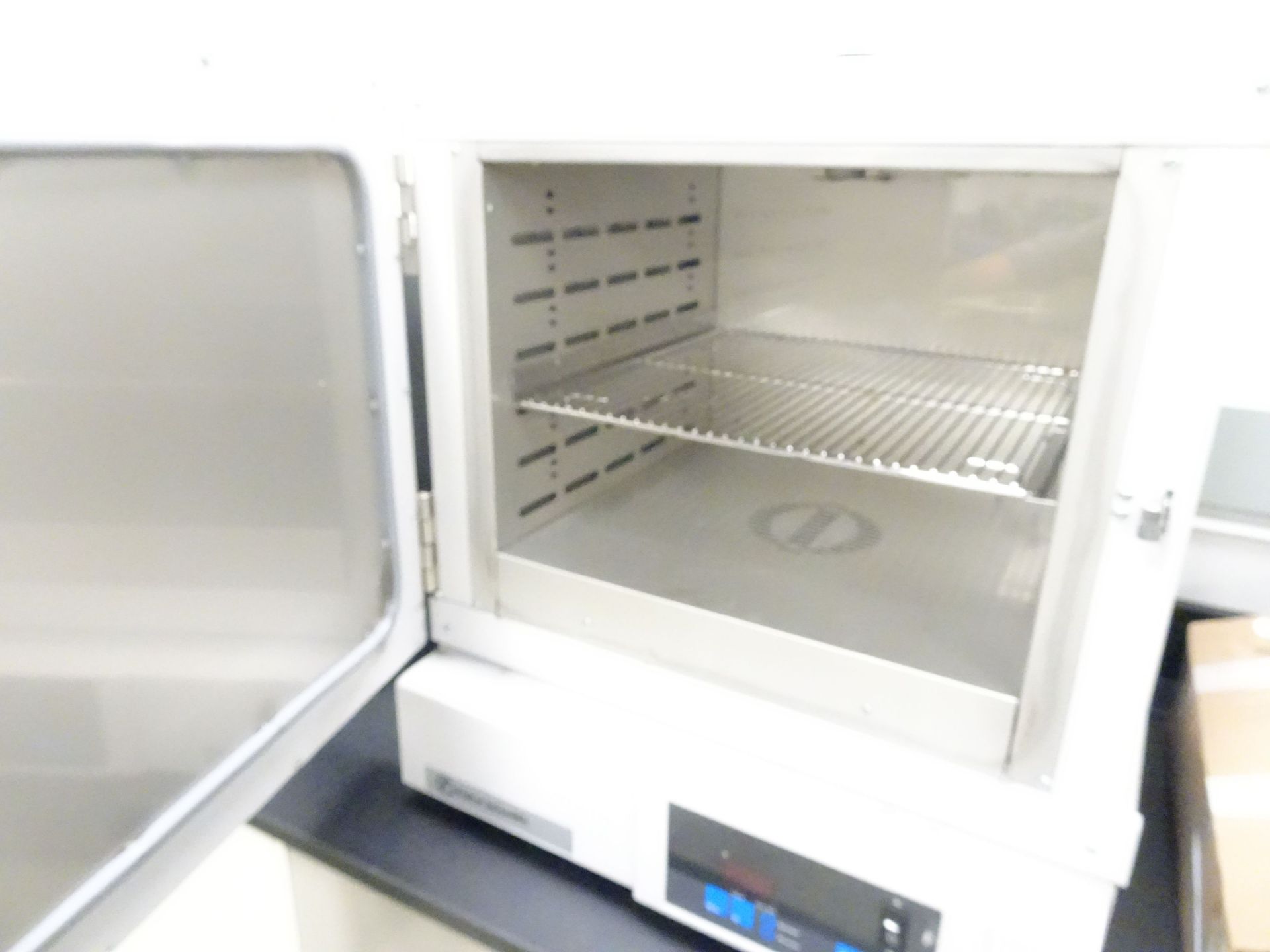 Fisher Scientific Model 6916 Isotemp Benchtop Convection Oven, sn 608360-88 - Image 4 of 6