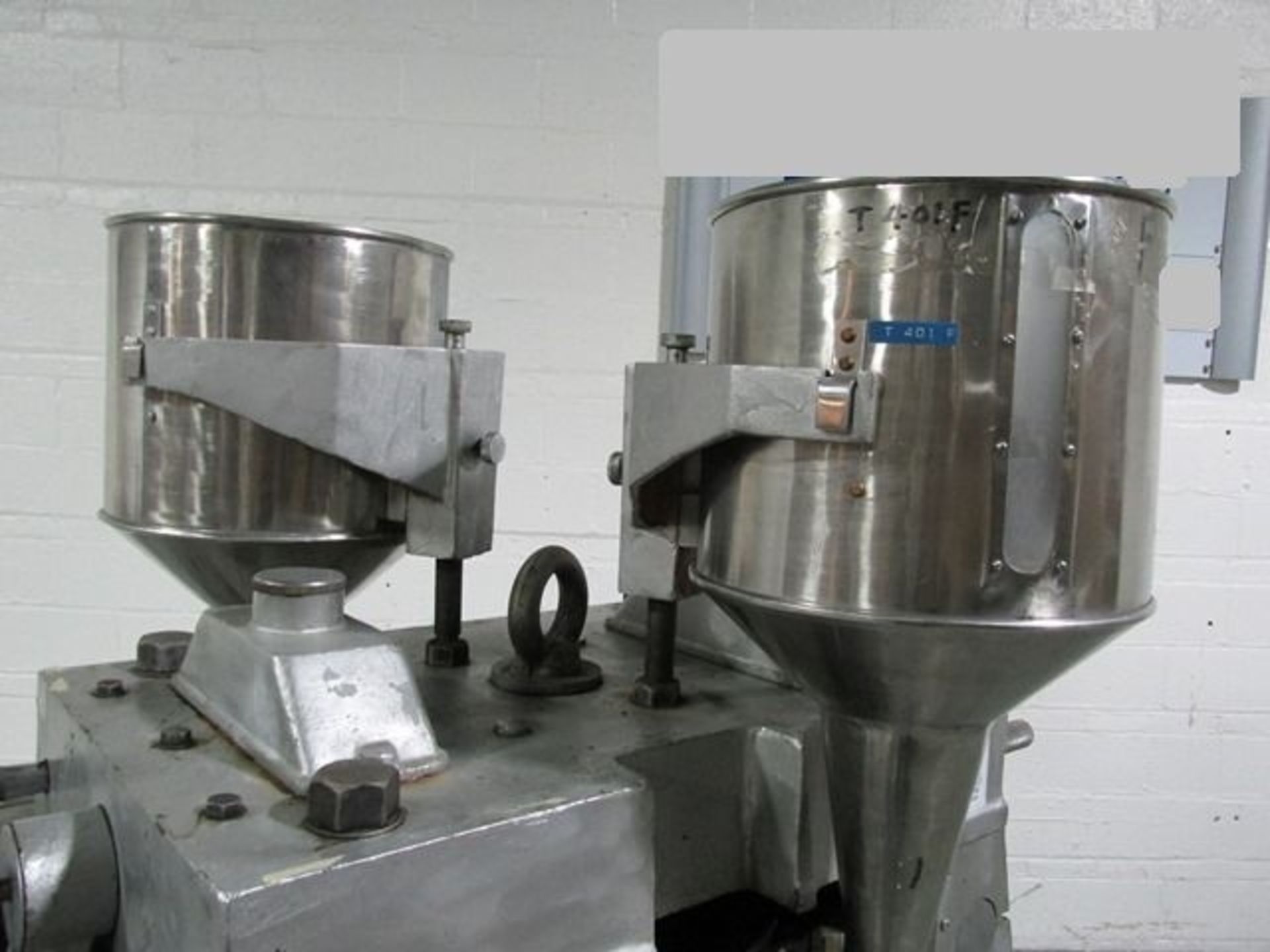 ZP rotary tablet press, model ZP37, 37 station, 60 KN compression pressure, double sided, 12 mm max - Image 4 of 10