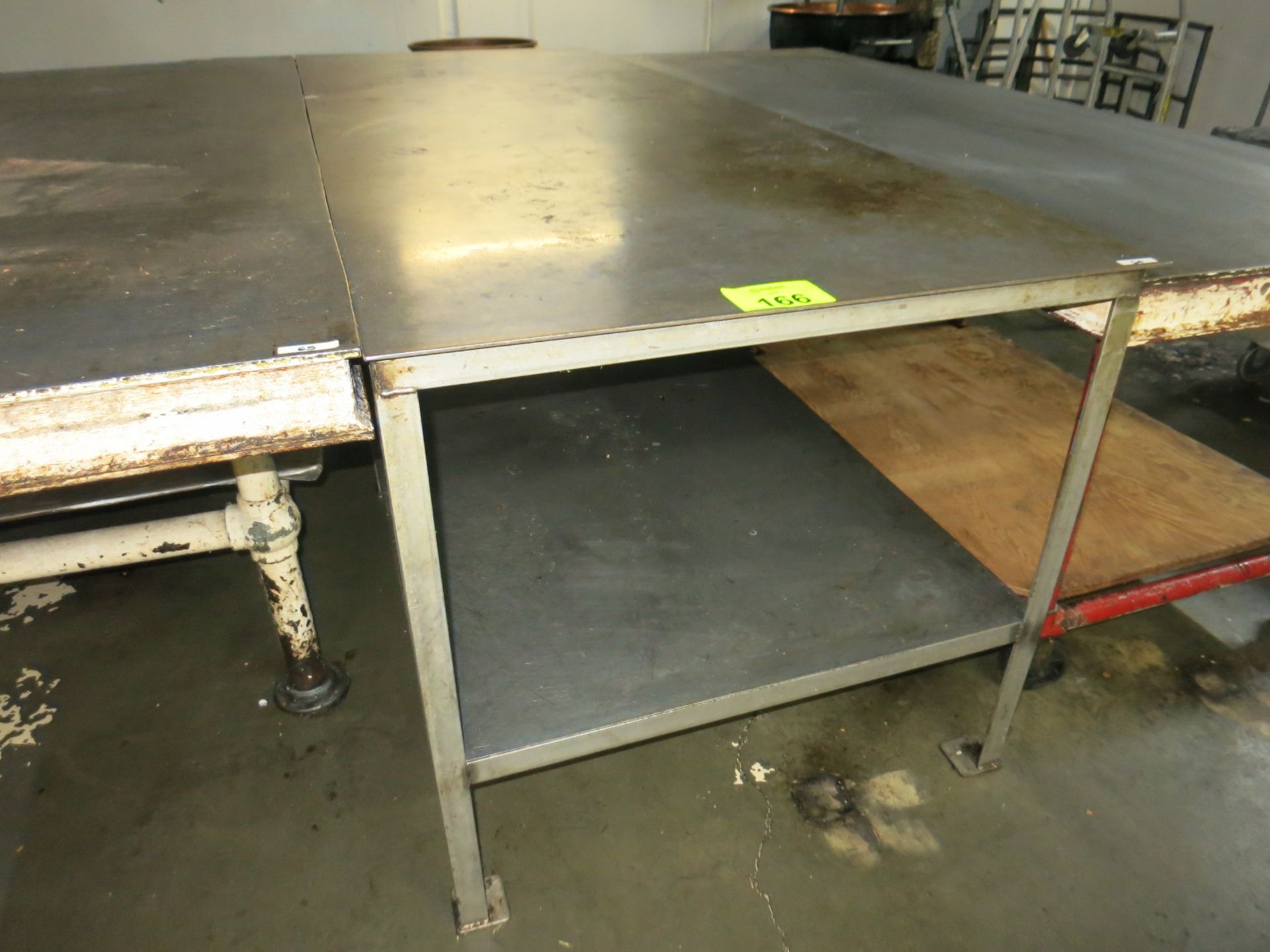 Heavy Duty Table