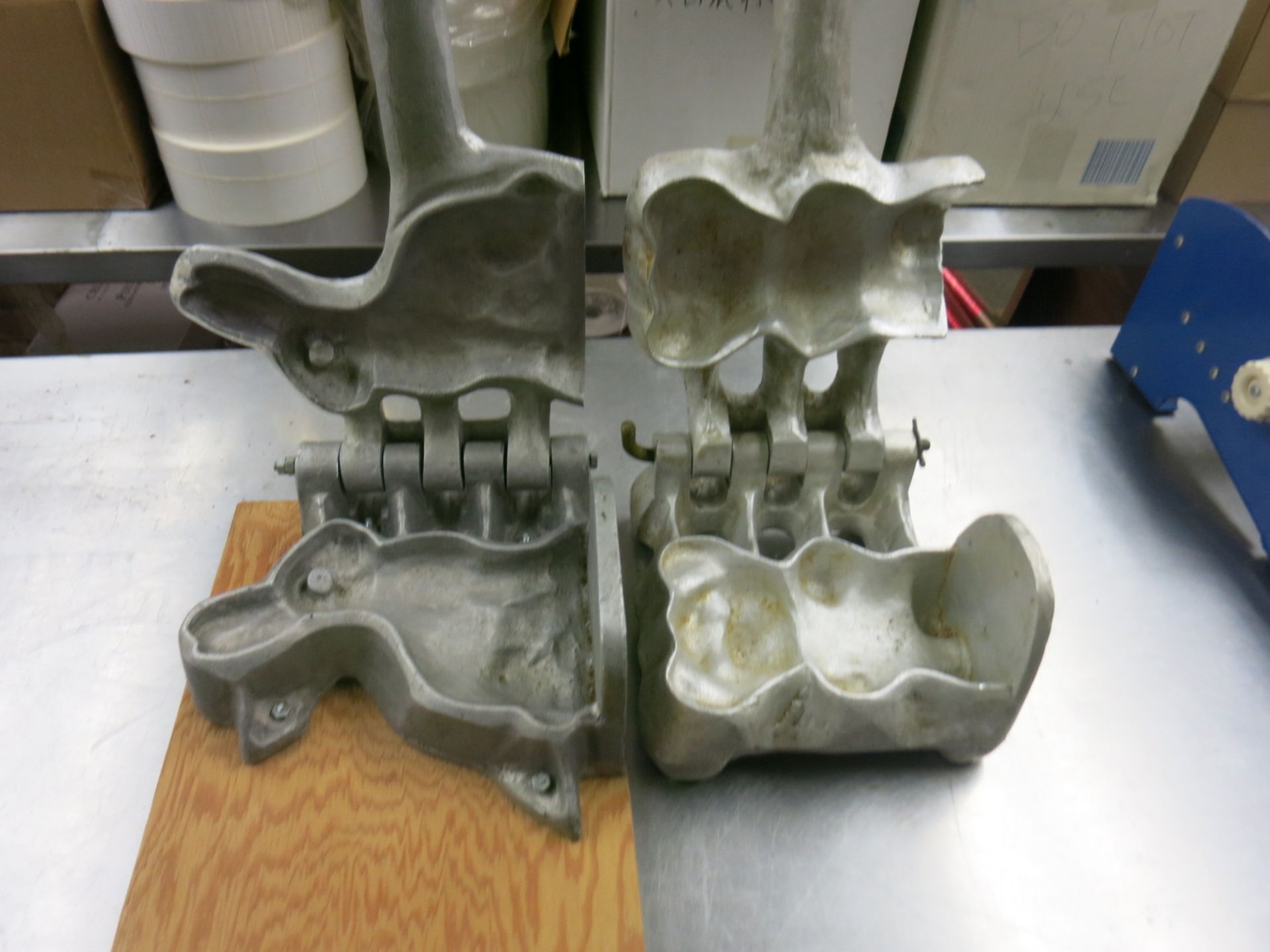 Molds - Image 2 of 2