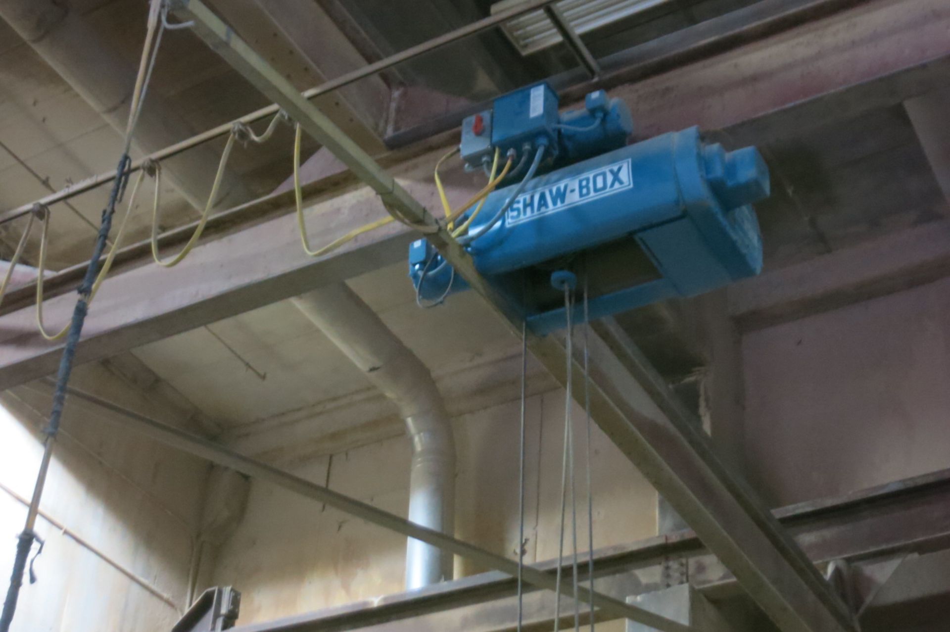 PM6 Hoist - Image 2 of 2