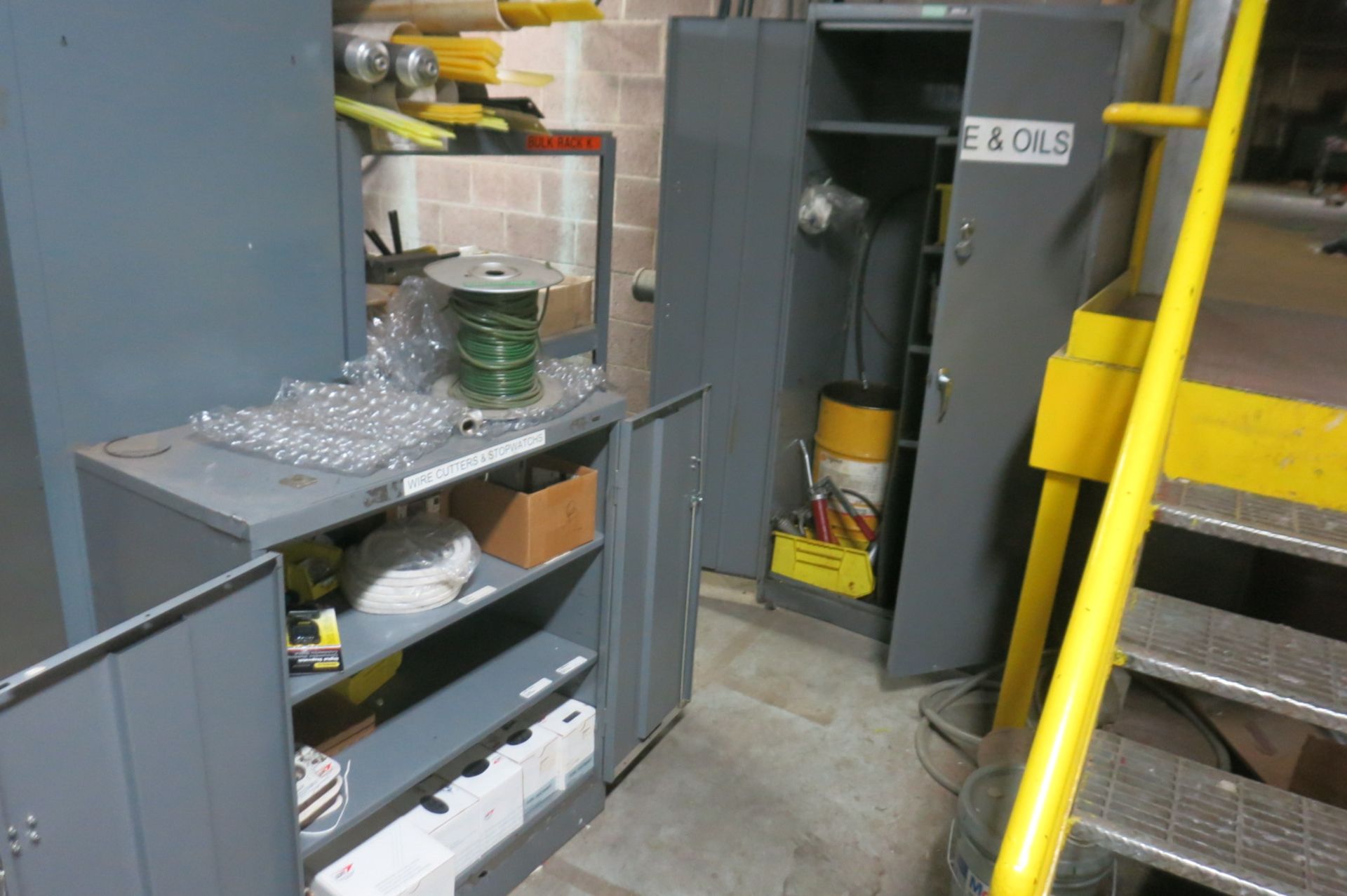 Storage Cabinets - Image 2 of 2