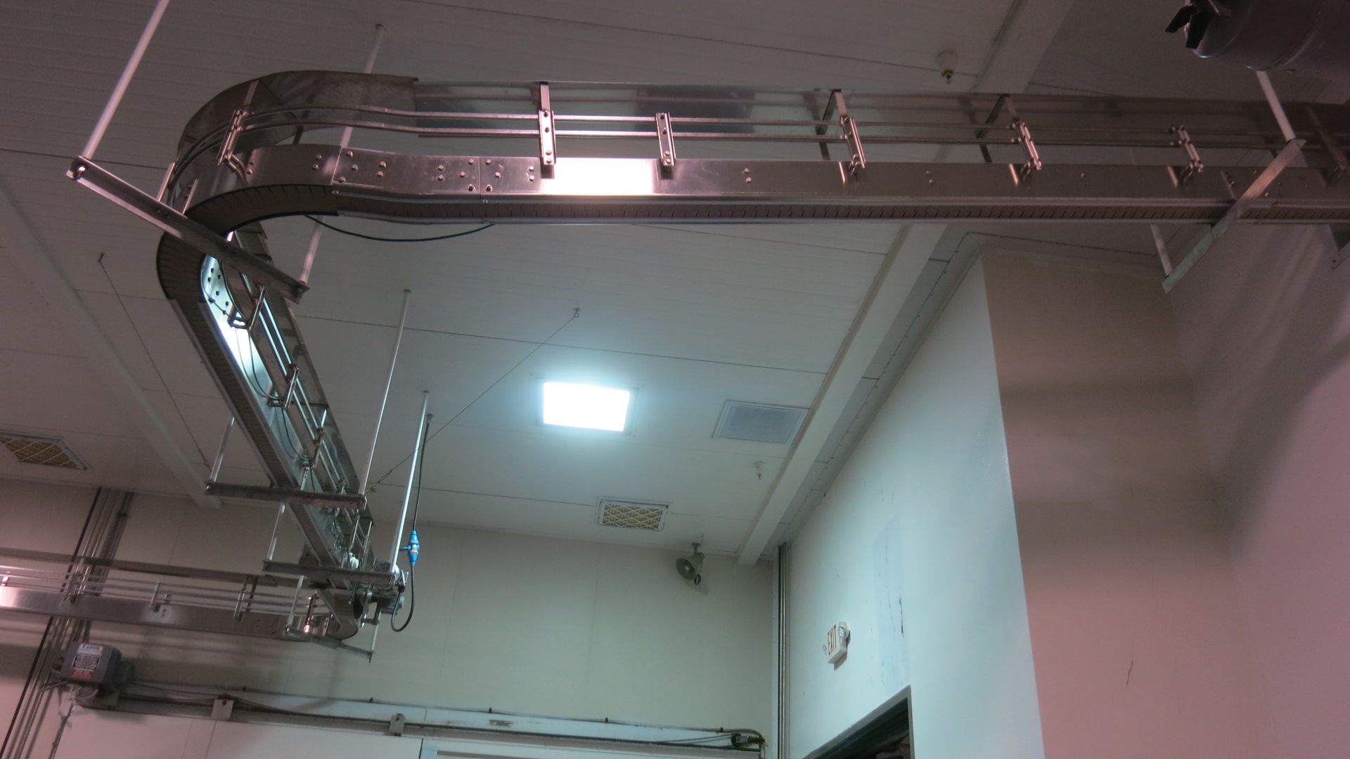 Ceiling Suspended Feed Conveyor - Image 3 of 4