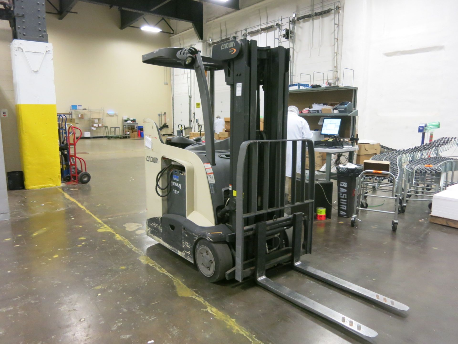 Forklift - Image 2 of 3