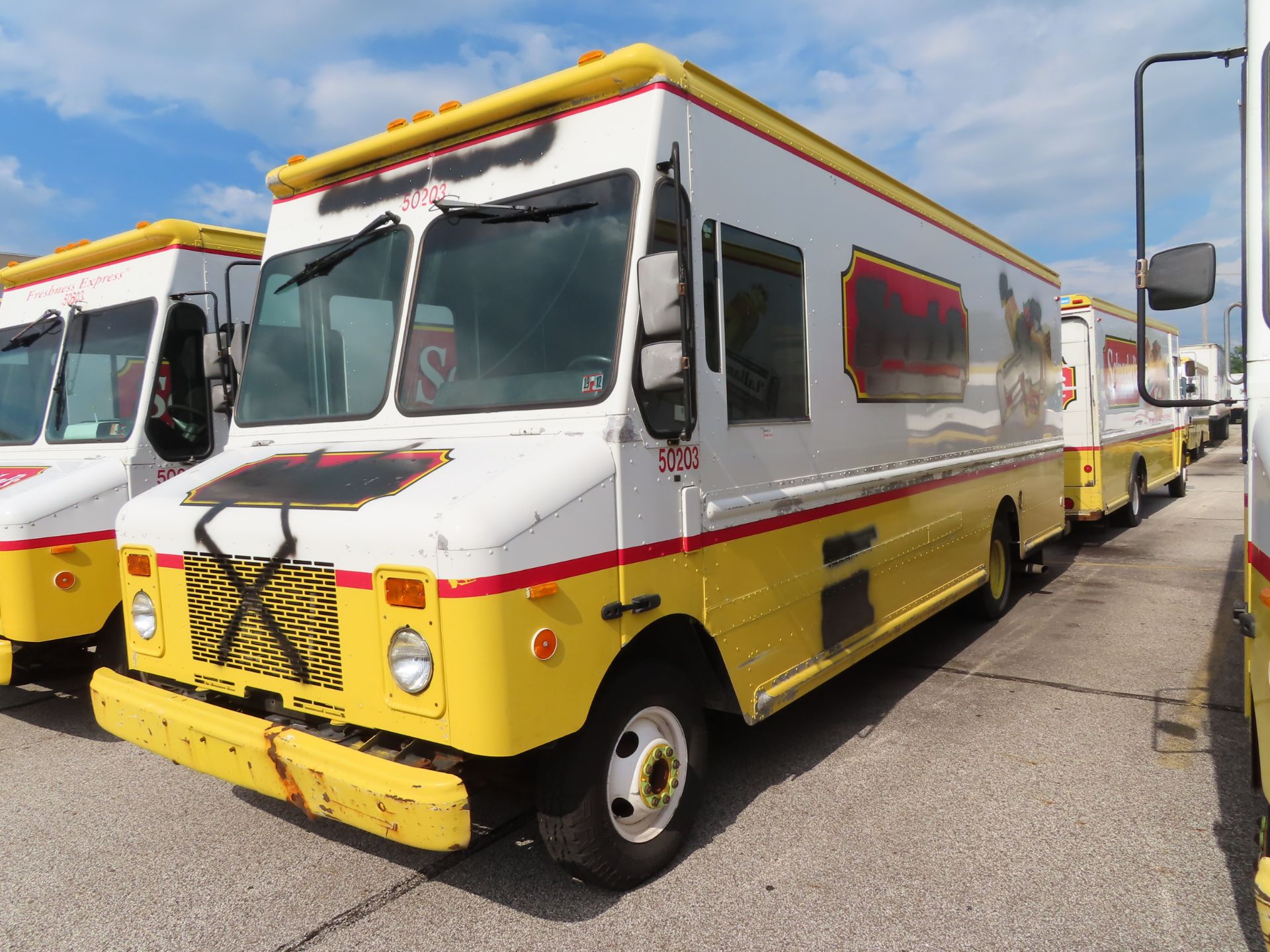 2003 Grumman Olsen Stepvan truck