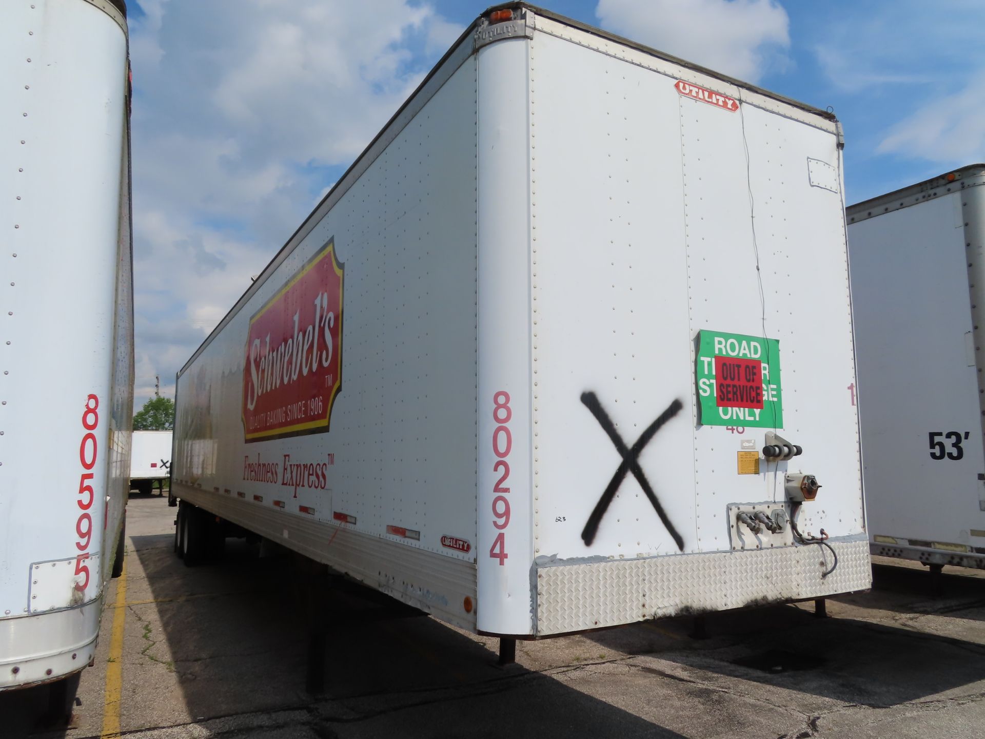 1994 Utility 45' Semi Dry Van Trailer, 2 axle, VIN: 1UYVS248XRC135415, rear roll up door, Asset # - Image 2 of 4