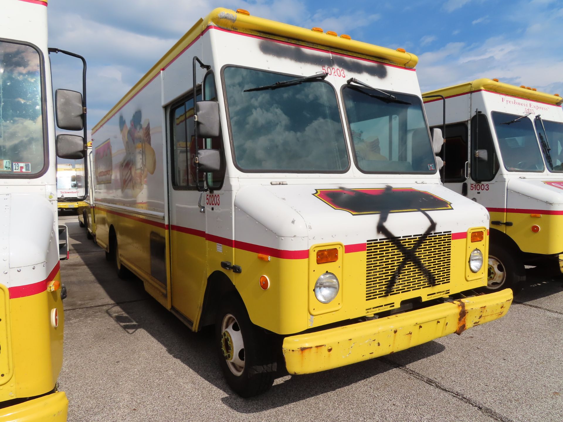 2003 Grumman Olsen Stepvan truck - Image 2 of 4