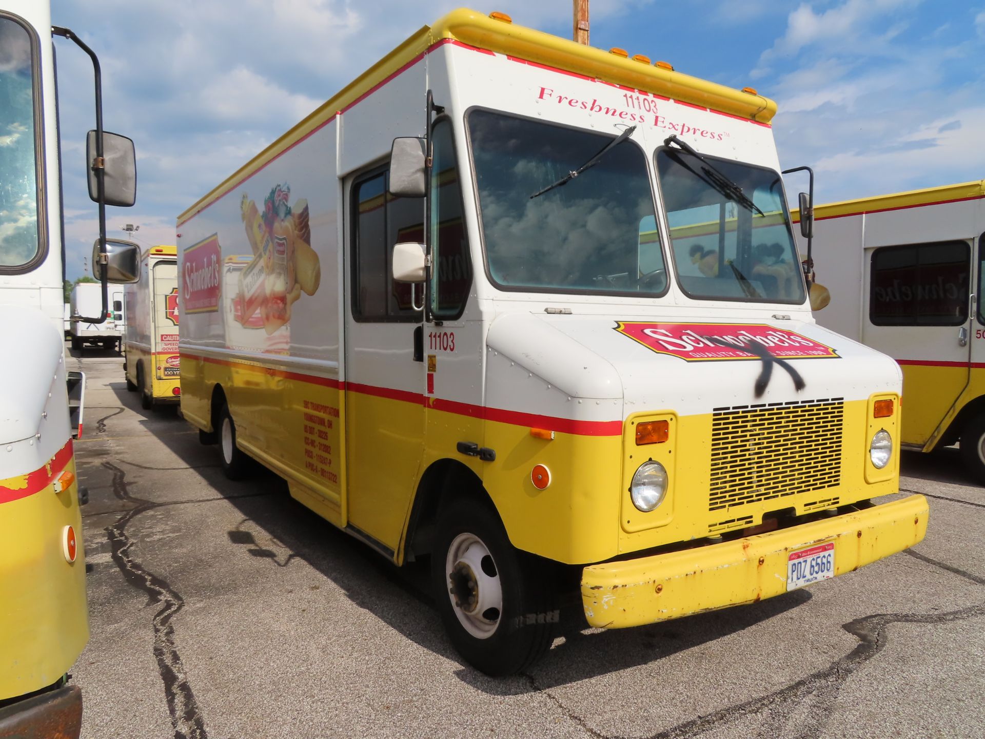 2003 Grumman Olsen Stepvan truck - Image 2 of 4