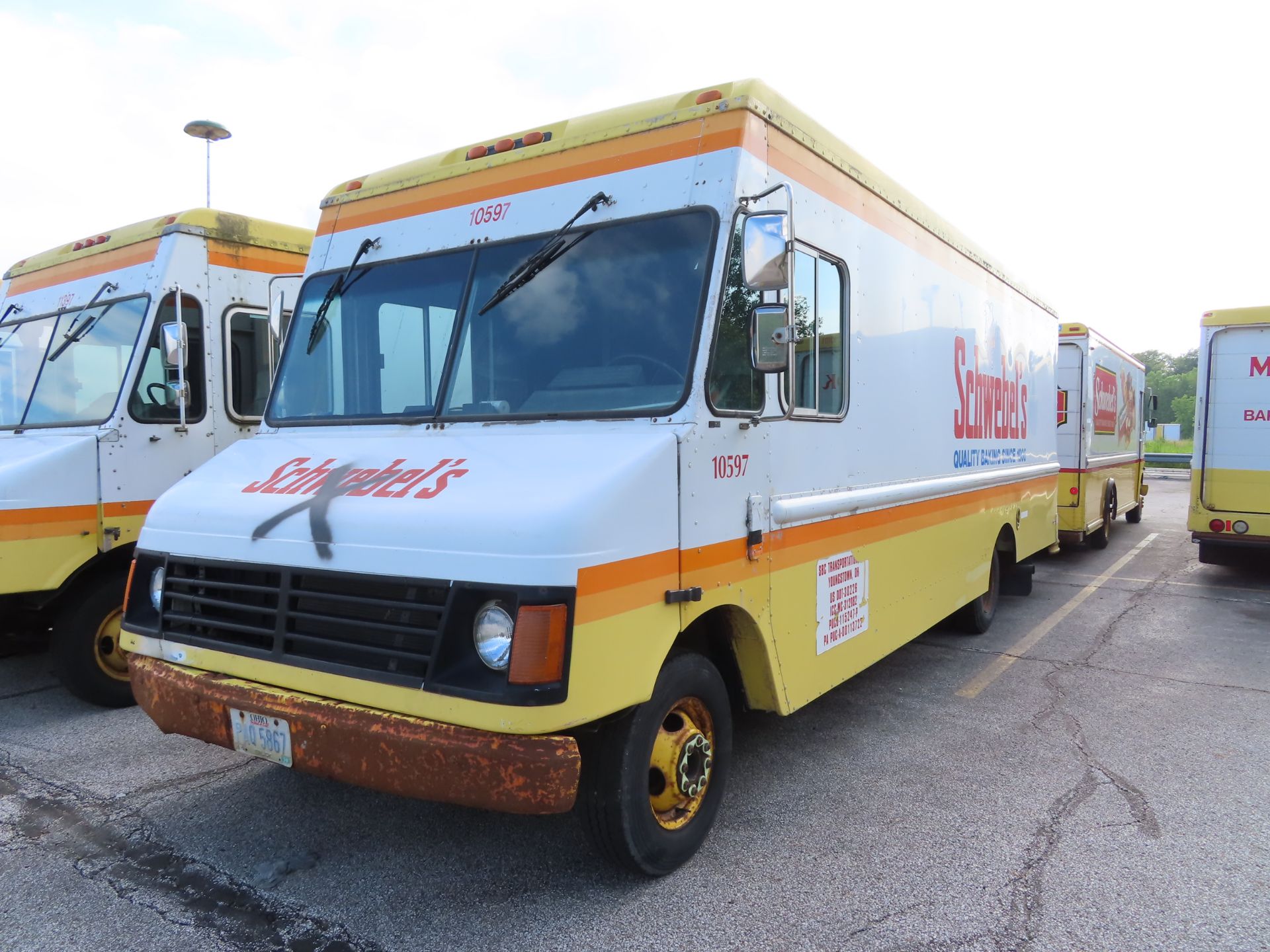 1997 Grumman Olsen Stepvan truck, 1 axle, VIN: 1GBHP32YXV3311979, Lic. PAO5867, 18' box with