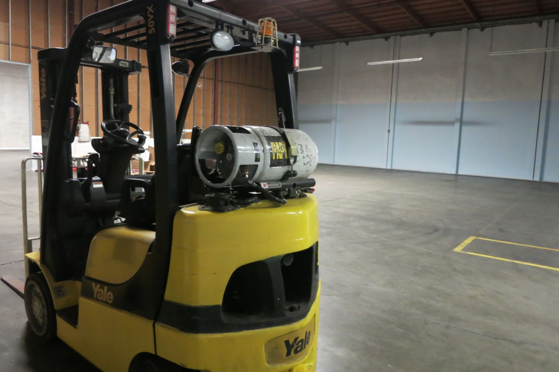 Forklift - Image 2 of 3