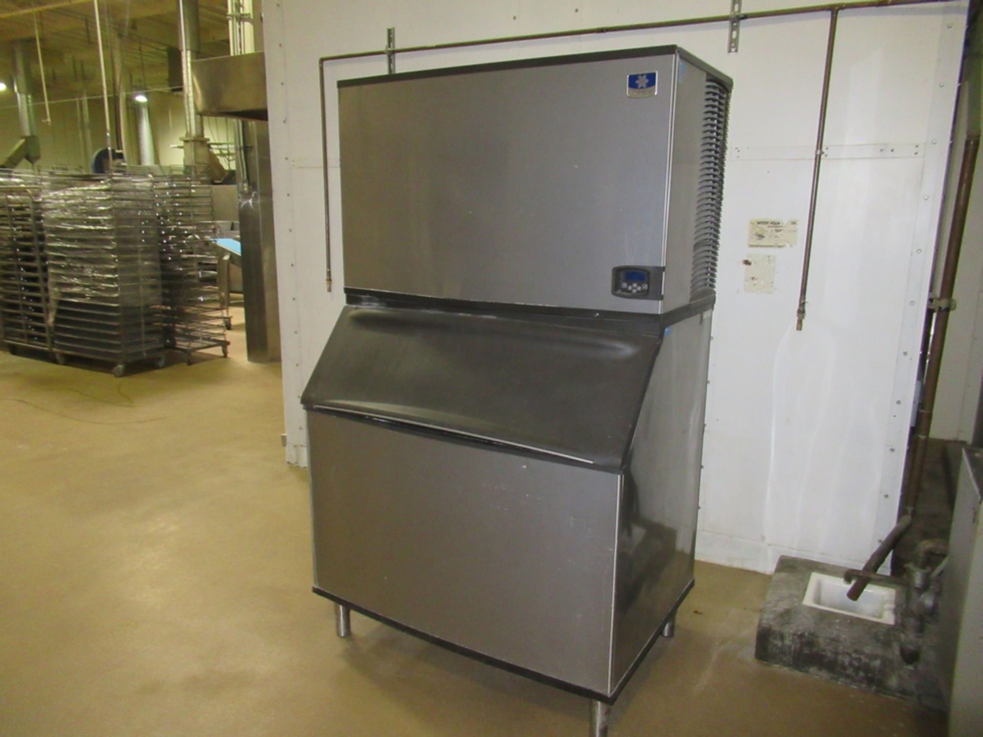 Ice Maker - Image 2 of 3