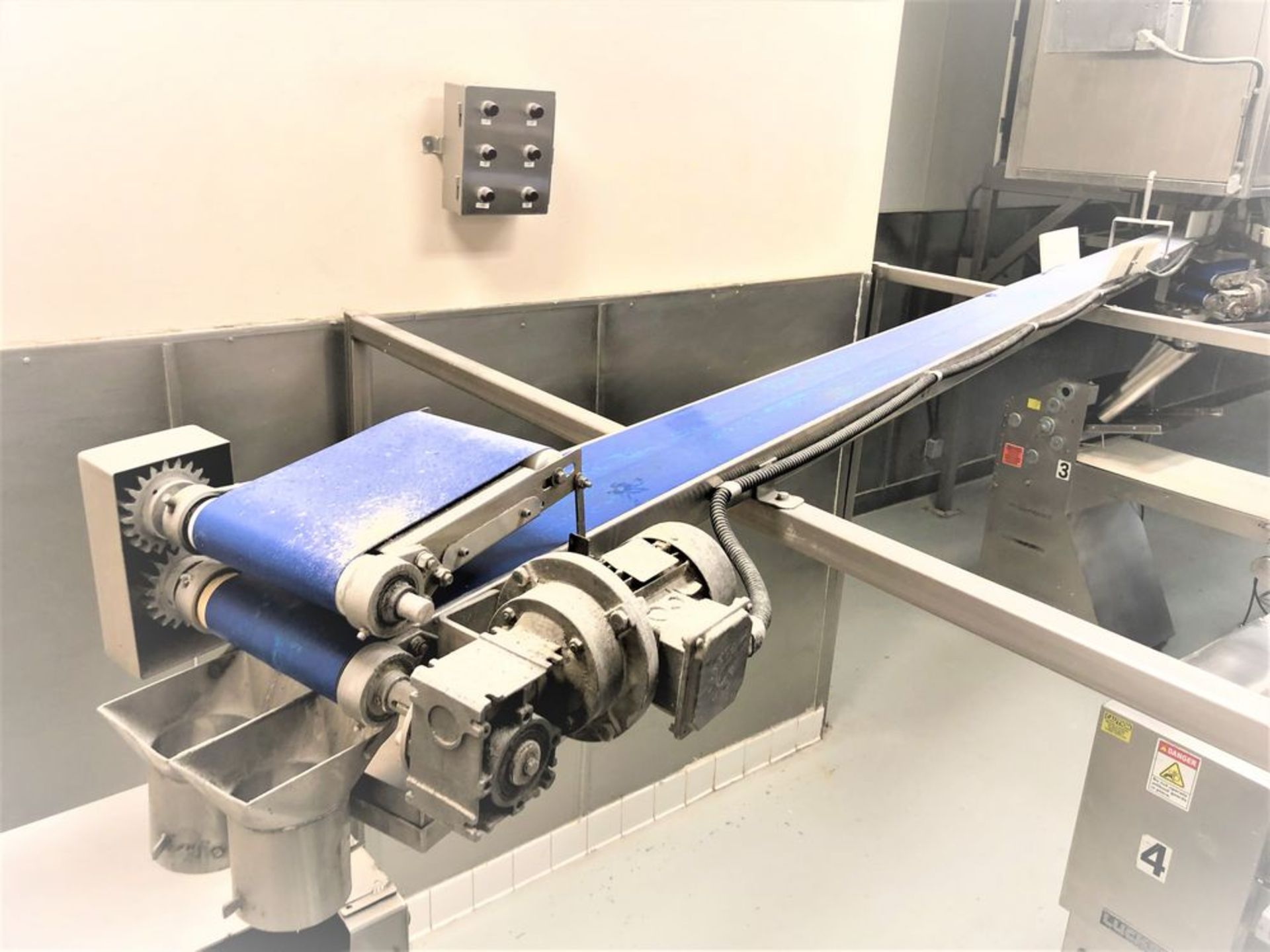 Dough ball transfer conveyors