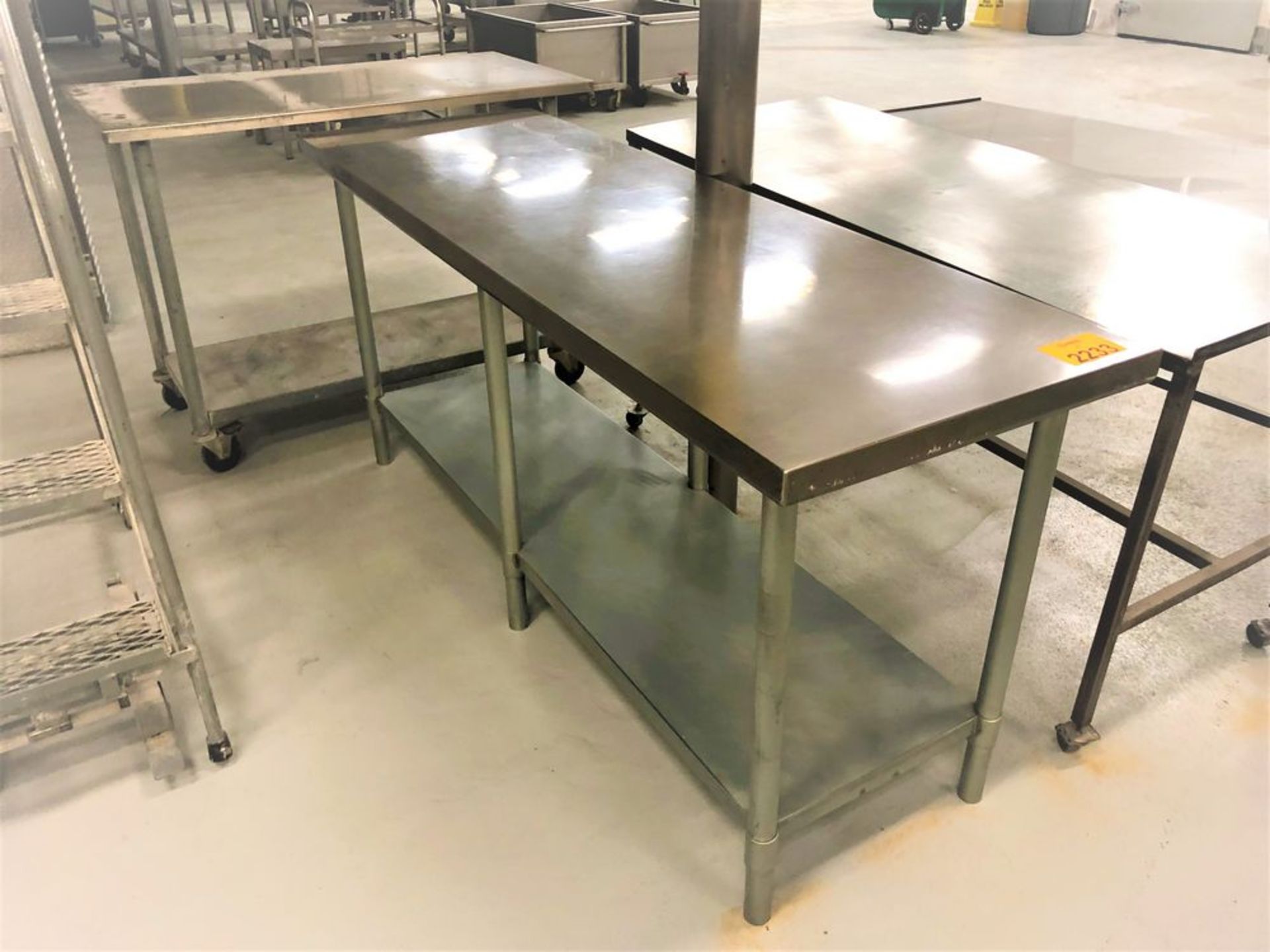 Stainless tables - Image 2 of 2
