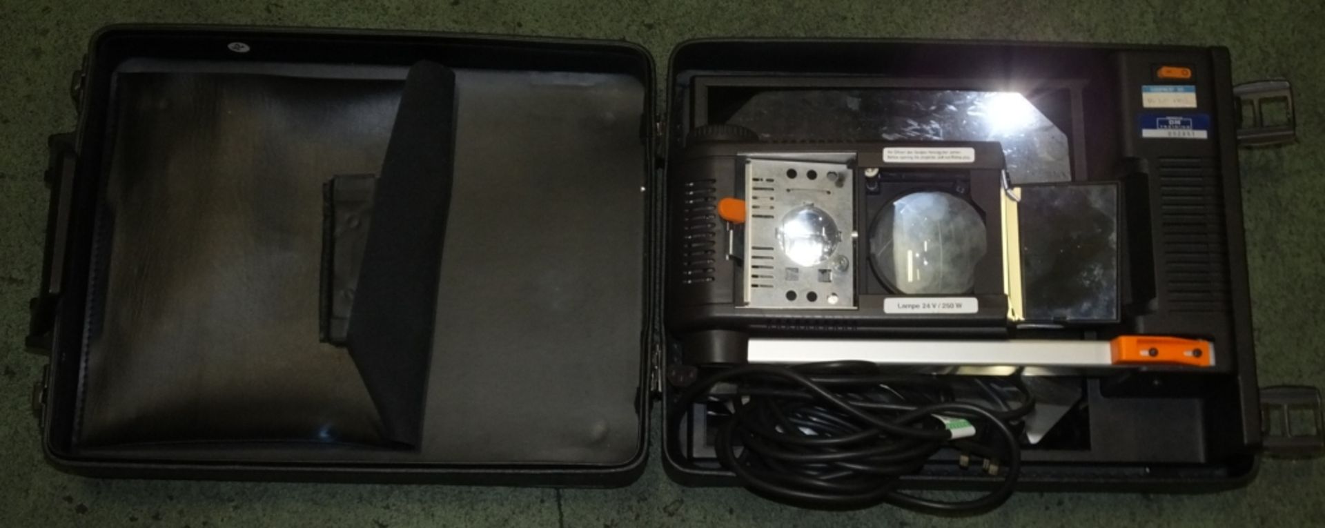 Overhead Projector in carry case