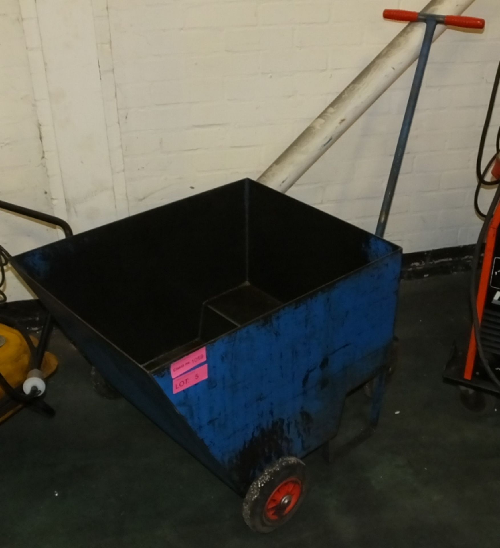 Mobile Swarf / Cut off bin