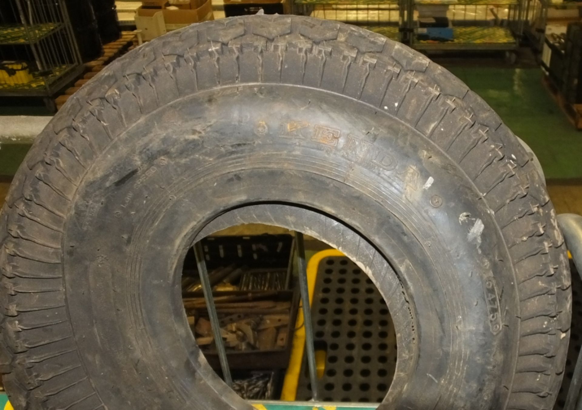 Kenda Tyre 5.00 x 8" 8 ply 1040lbs load - Image 2 of 4