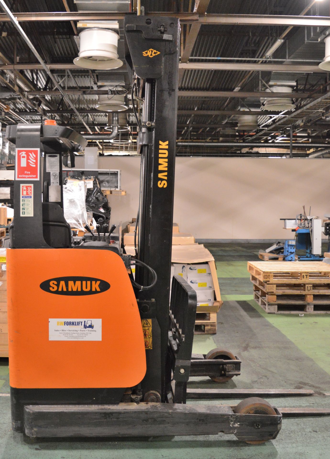 Samuk HR16 16H Electric Lift Truck.