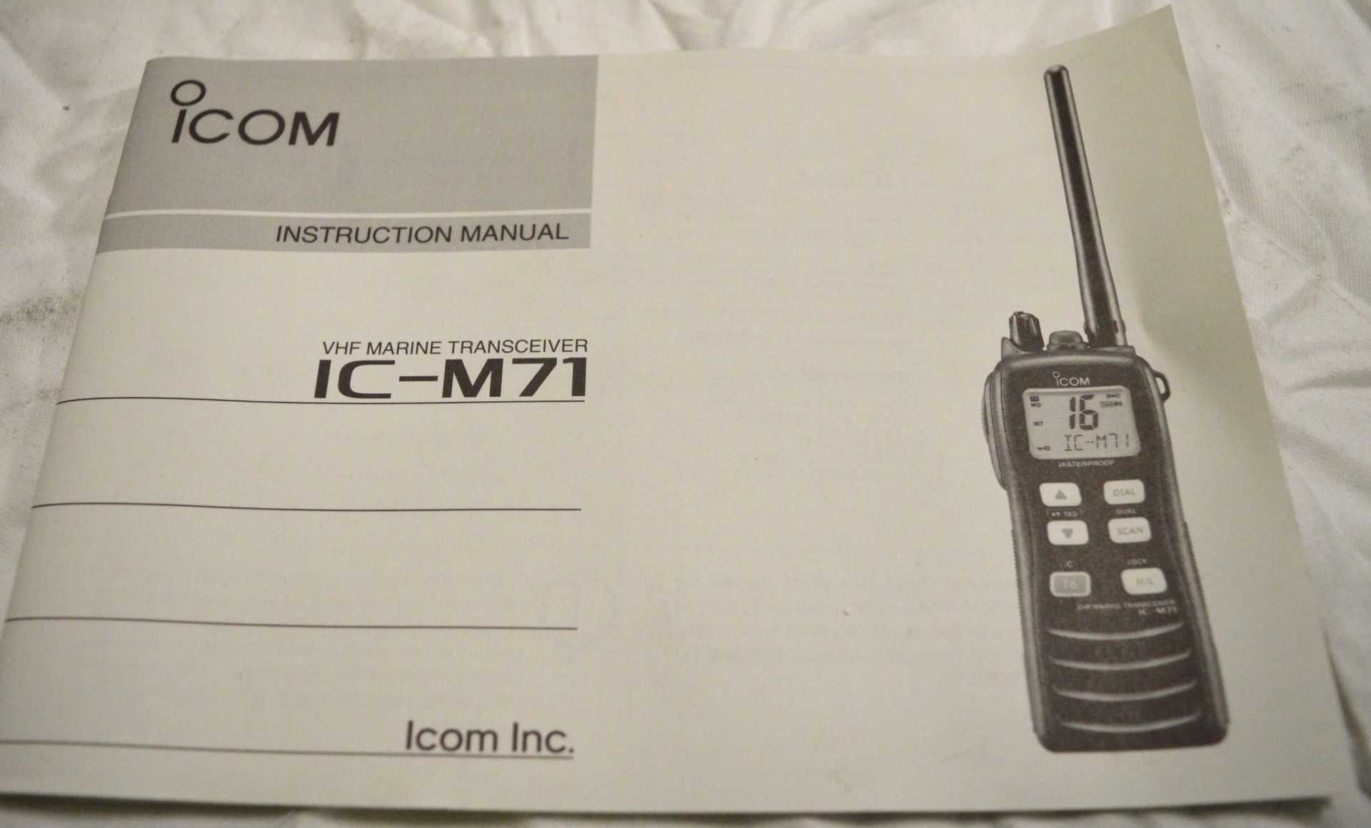 Icom VHF Marine Transceiver. - Image 2 of 2