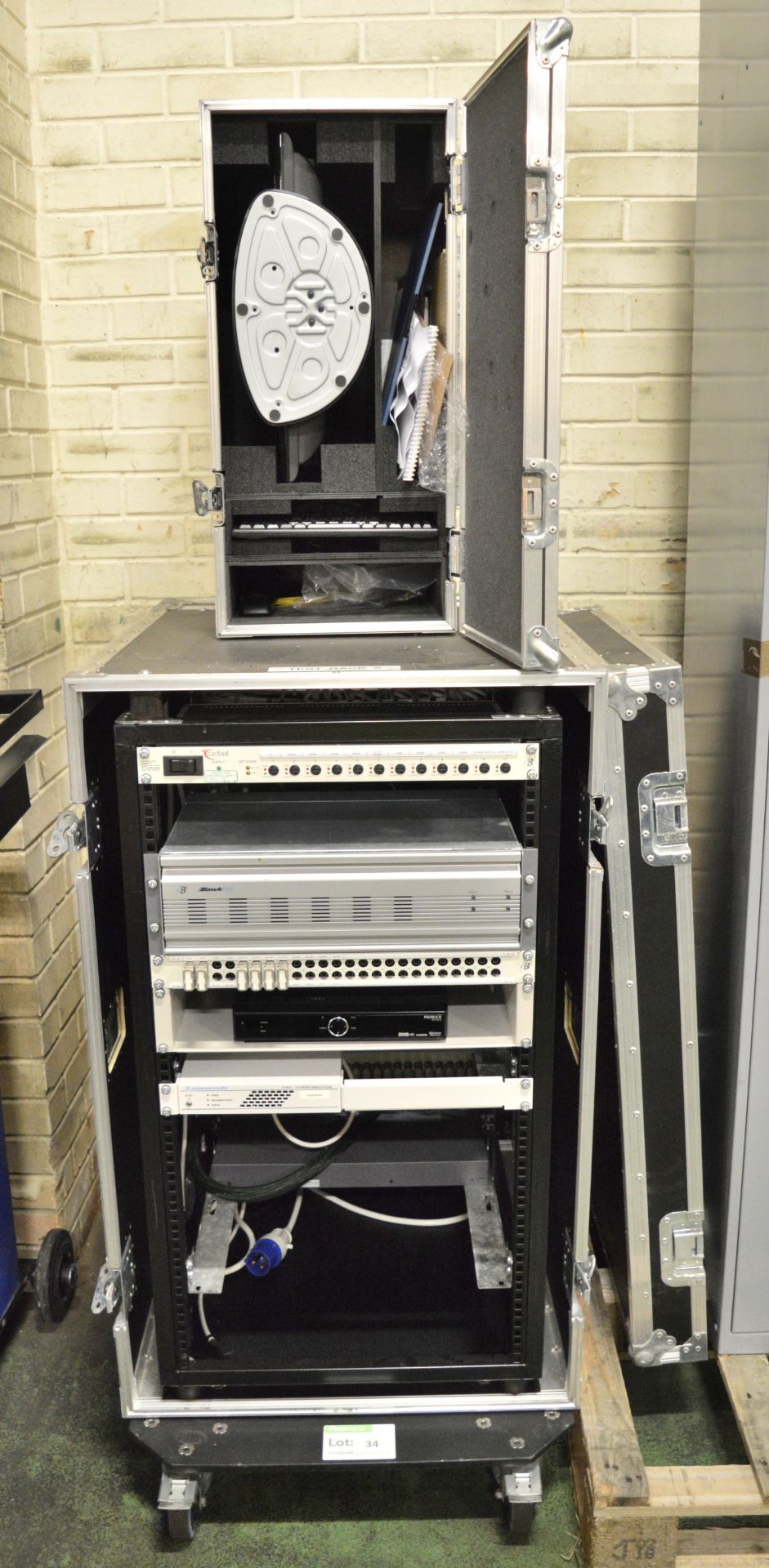 Rohde & Schwarz DVMS1 DTV Monitoring System in 2x Carry Cases.