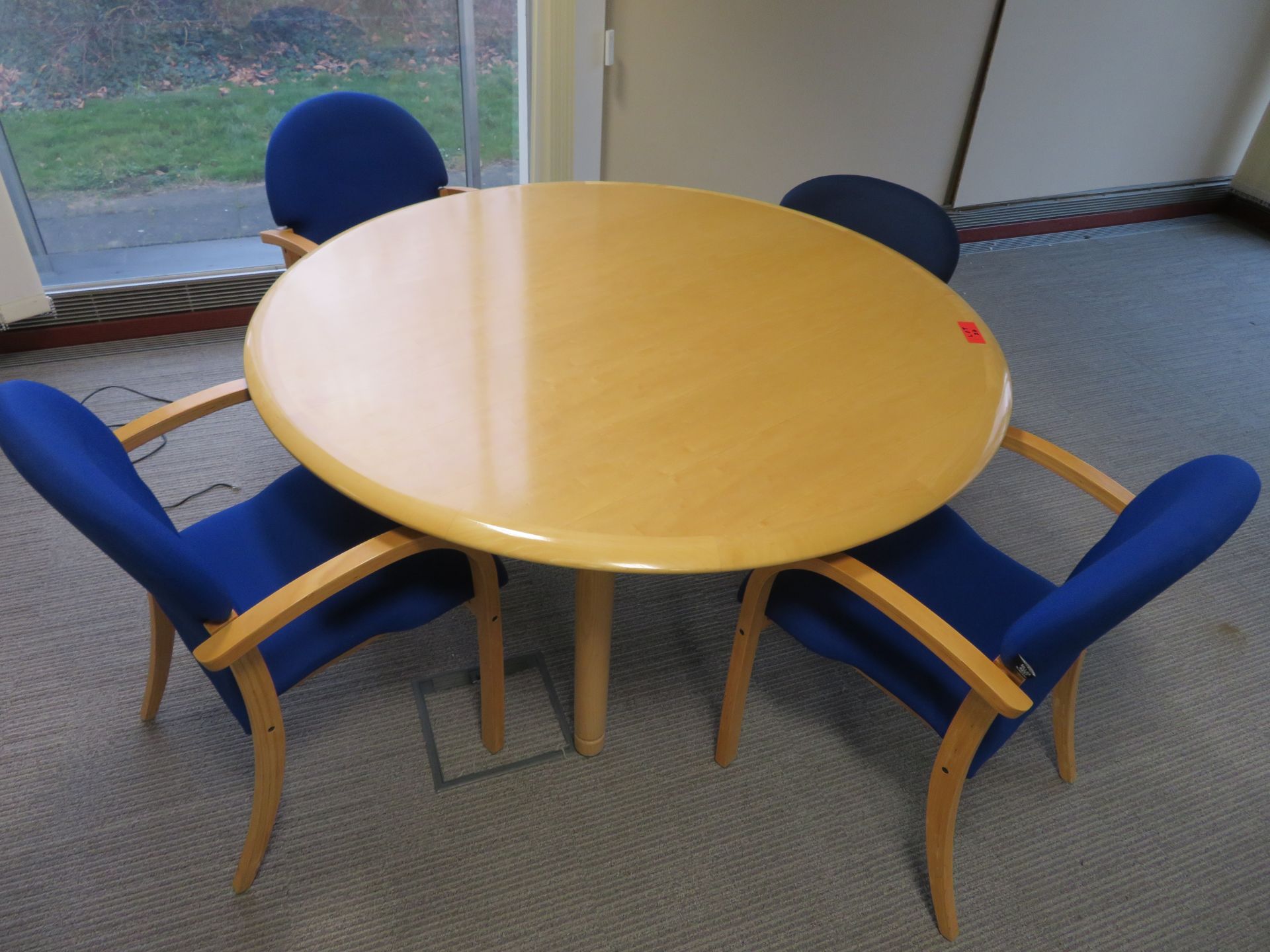 LOOSE AND REMOVABLE CONTENTS OF OFFICE TO INCLUDE CIRCULAR TABLE AND 4 X CHAIRS - Image 2 of 3