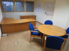 LIGHT OAK OFFICE SUITE COMPRISING L-SHAPED DESK (FOR FULL CONTENTS SEE DESCRIPTION)