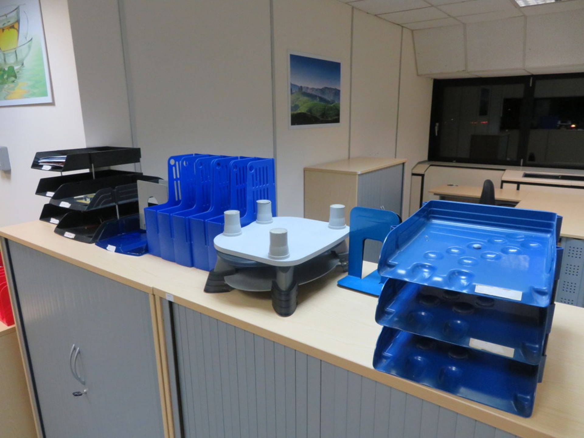 QTY OF ASSORTED OFFICE EQUIPMENT INCLUDING DAHLE GUILLOTINE, STAPLERS, FILING TRAYS ETC - Image 2 of 2