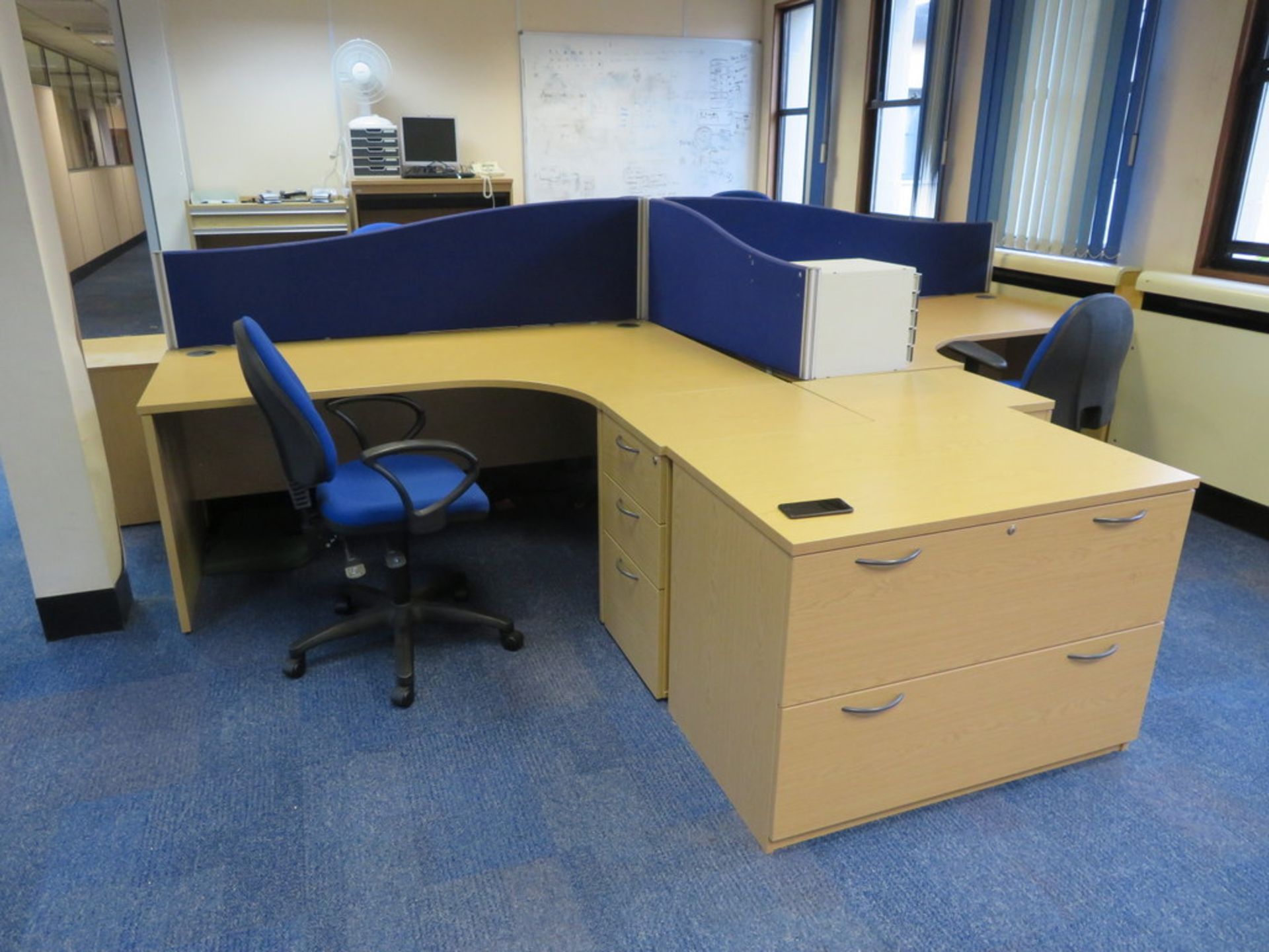 4 X LIGHTWOOD EFFECT L-SHAPED OFFICE DESKS, 8 X VARIOUS THREE DRAWER PEDESTALS - Image 2 of 3