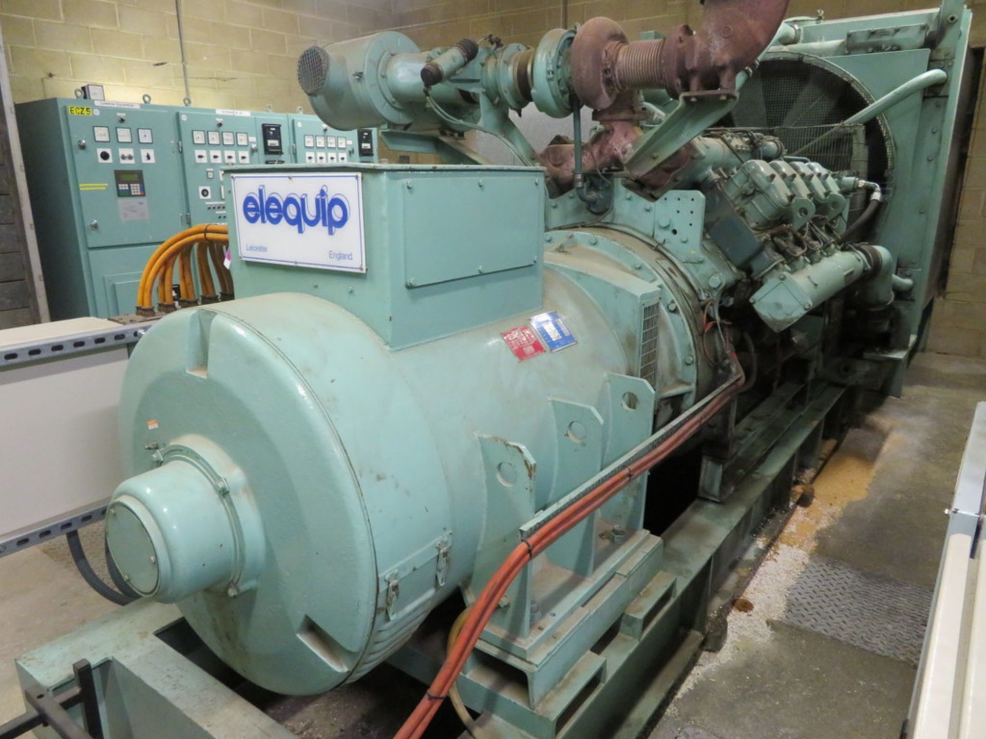 2 X DORMAN SKID MOUNTED EIGHT CYLINDER DIESEL ENGINE 440KVA GENERATORS - Image 8 of 21