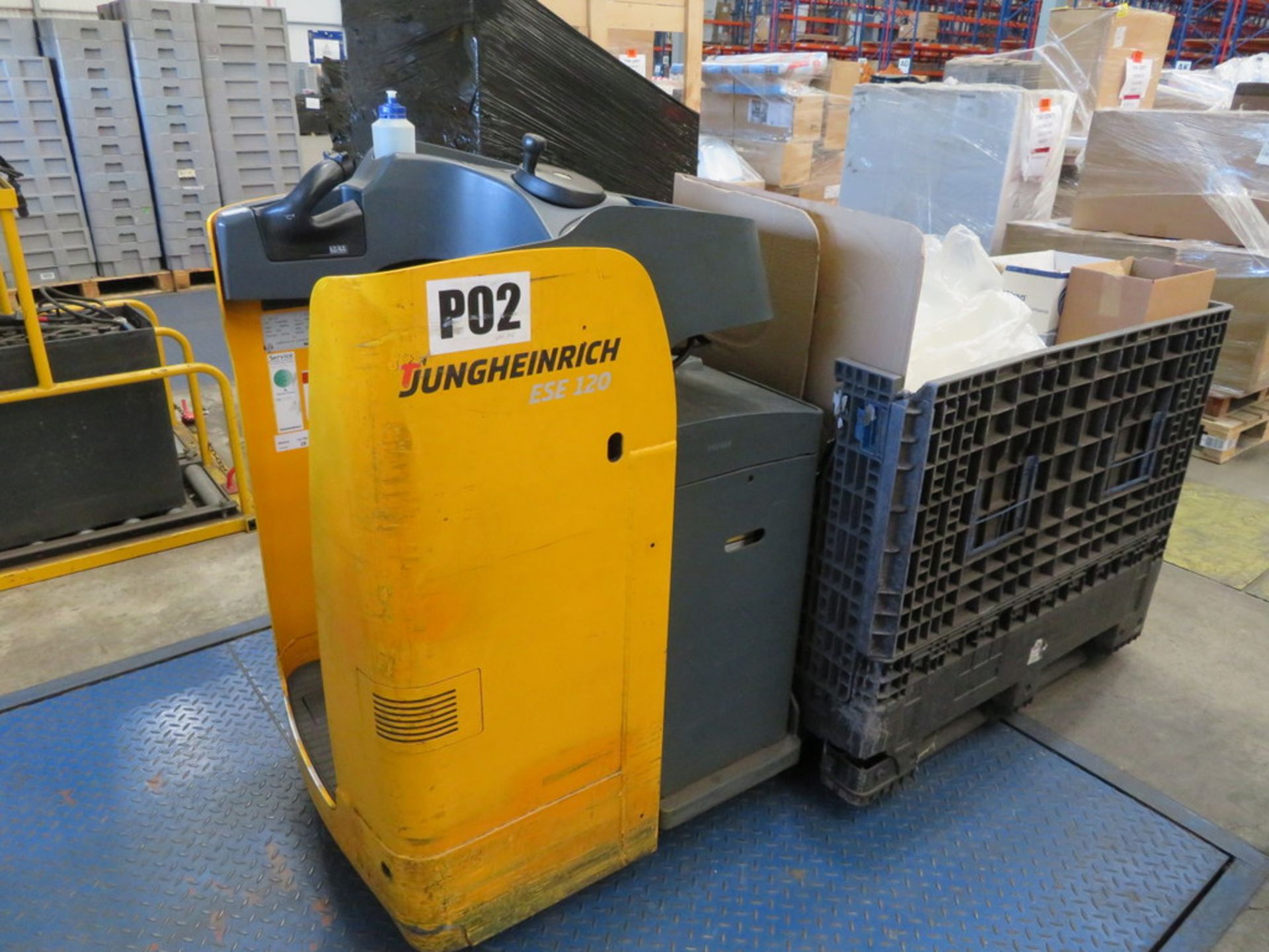 2006 JUNGHEINRICH MODEL ESE 120 2000KG RIDE-ON ELECTRIC PALLET TRUCK