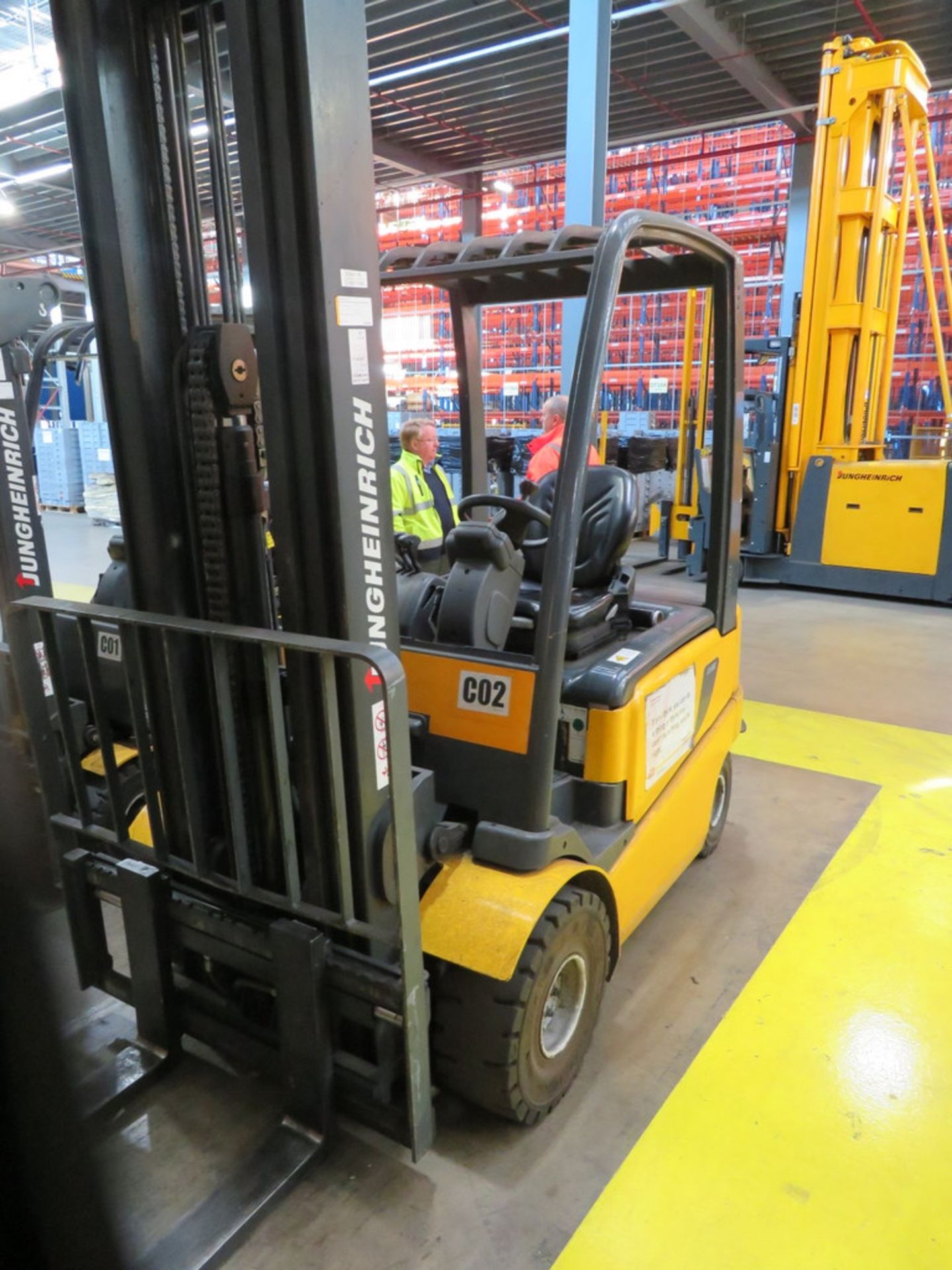 2006 JUNGHEINRICH MODEL EFG 425K 2250KG ELECTRIC CB FORKLIFT TRUCK - Image 3 of 7