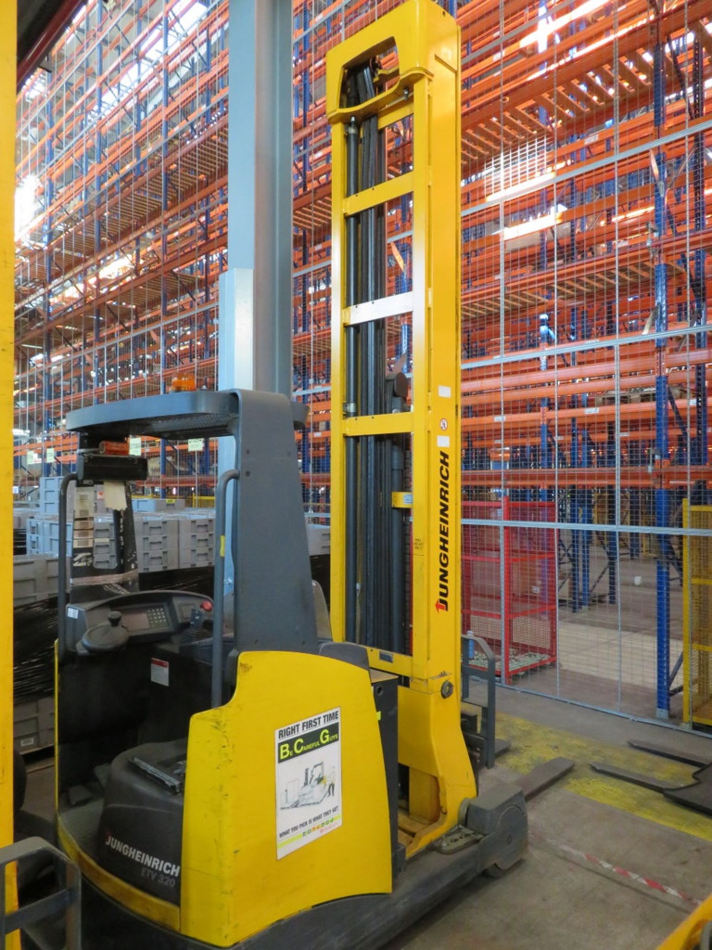 2006 JUNGHEINRICH MODEL ETV 320 2000KG ELECTRIC REACH TRUCK