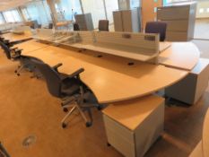 6 X LIGHTWOOD EFFECT CURVED FRONT OFFICE DESKS WITH DIVIDERS, 5 X SWIVEL