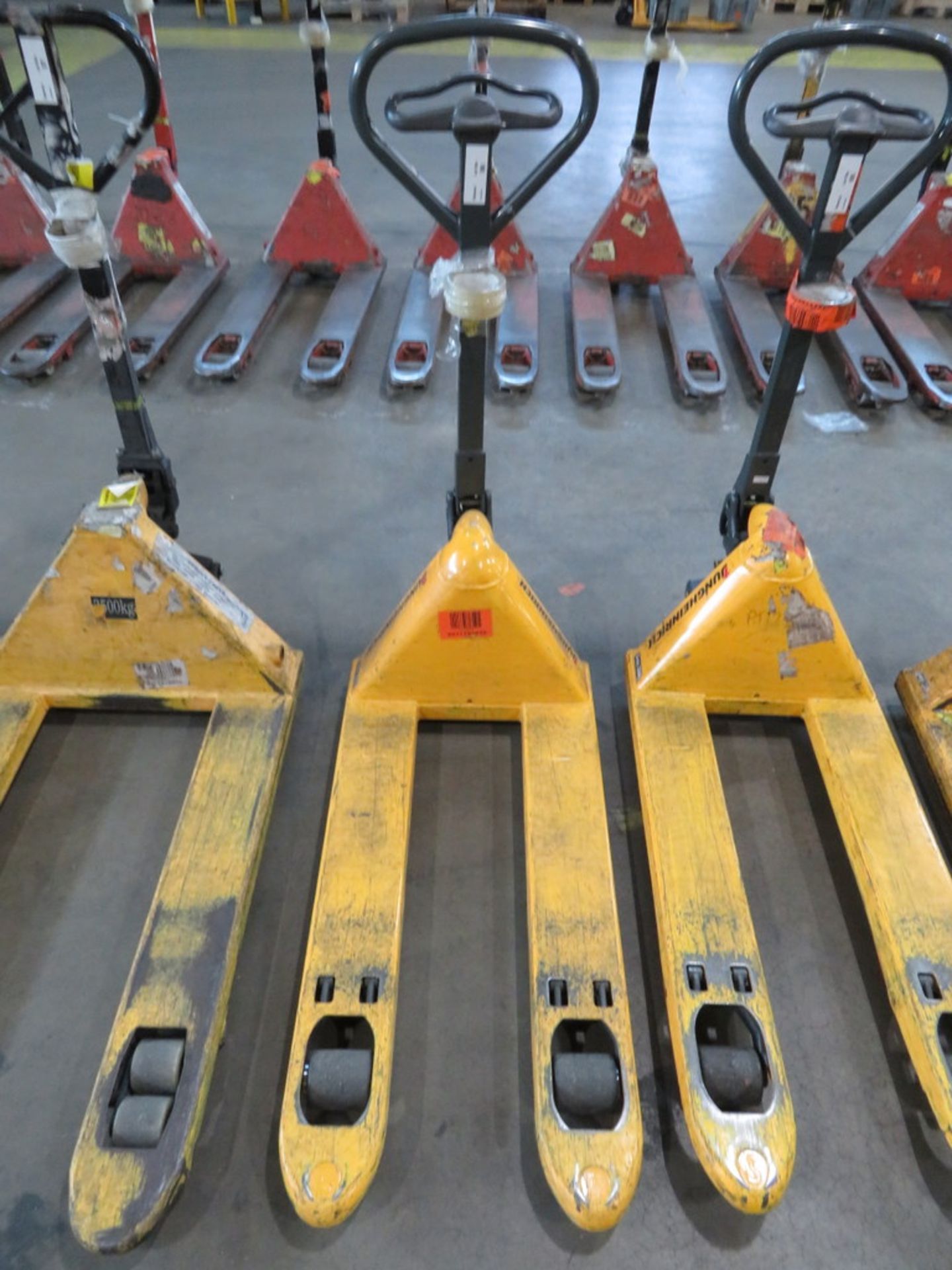 JUNGHEINRICH 2200KG PEDESTRIAN PALLET TRUCK