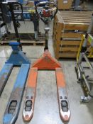 BOSS 2200KG PEDESTRIAN PALLET TRUCK