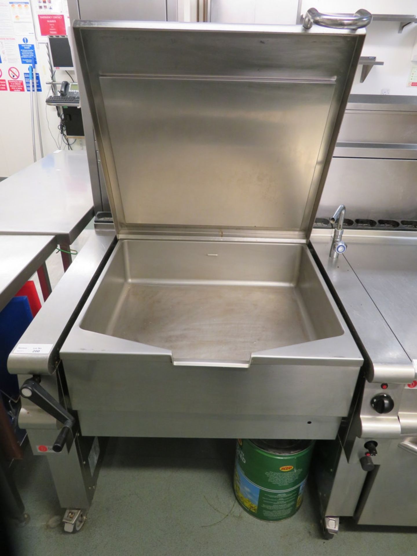 BARON MODEL G20 STAINLESS STEEL GAS FIRED BRAT PAN; SERIAL NO B0001111 - Image 2 of 3