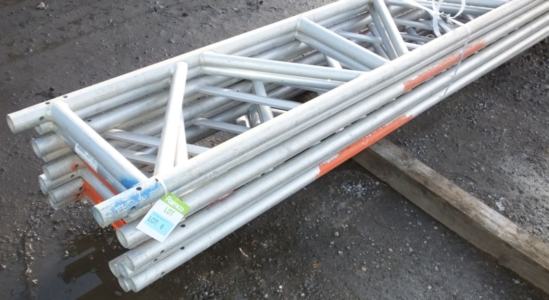 10x 8M Layher Ladder Beams - Staging Board sections - Unit Beam SS400 8.0M - Image 4 of 4